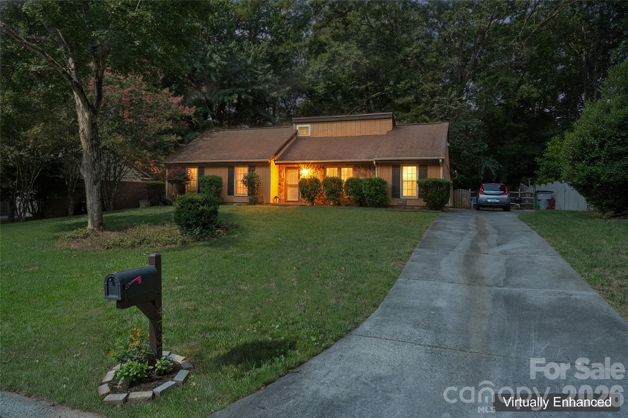 4737 Autumn Leaf Lane — Charlotte