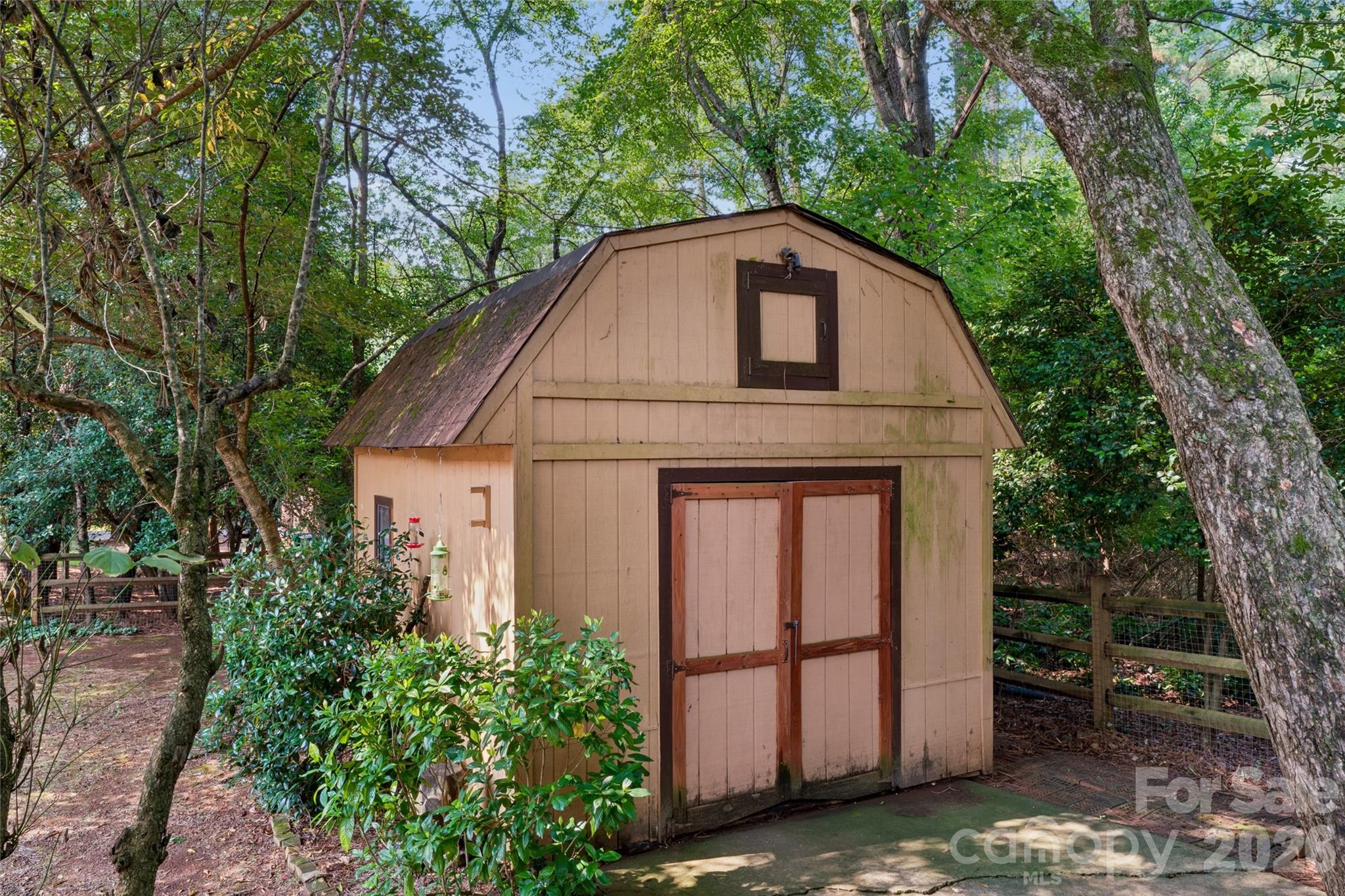 4737 Autumn Leaf Lane — Charlotte
