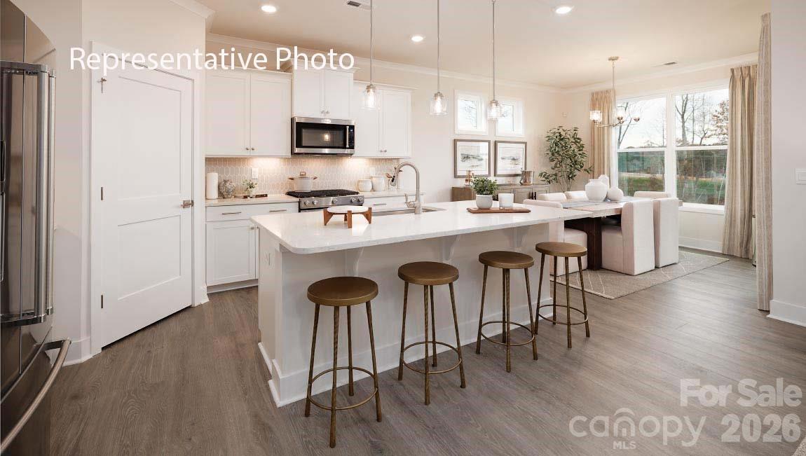 3269 Oberon Street — York