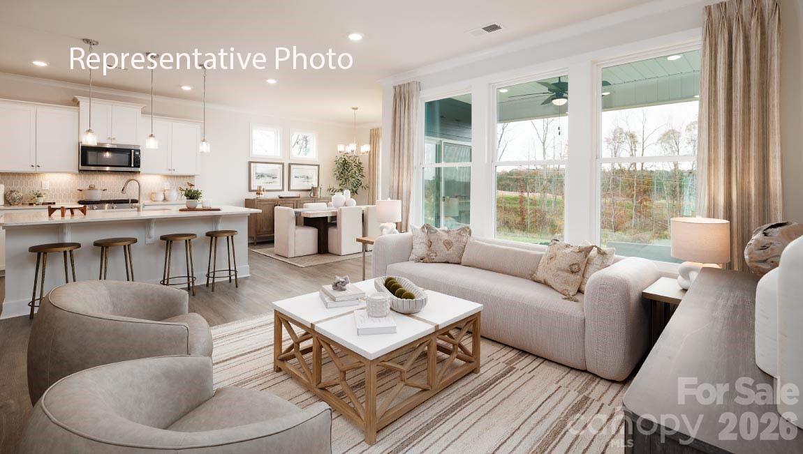 3269 Oberon Street — York