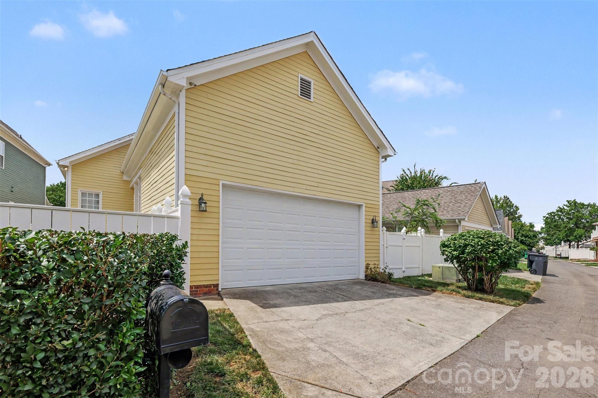 12629 Doster Avenue — Charlotte