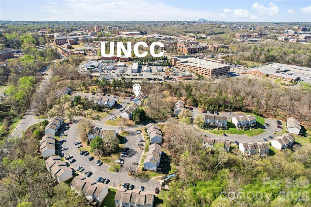 614 Lex Drive — Charlotte