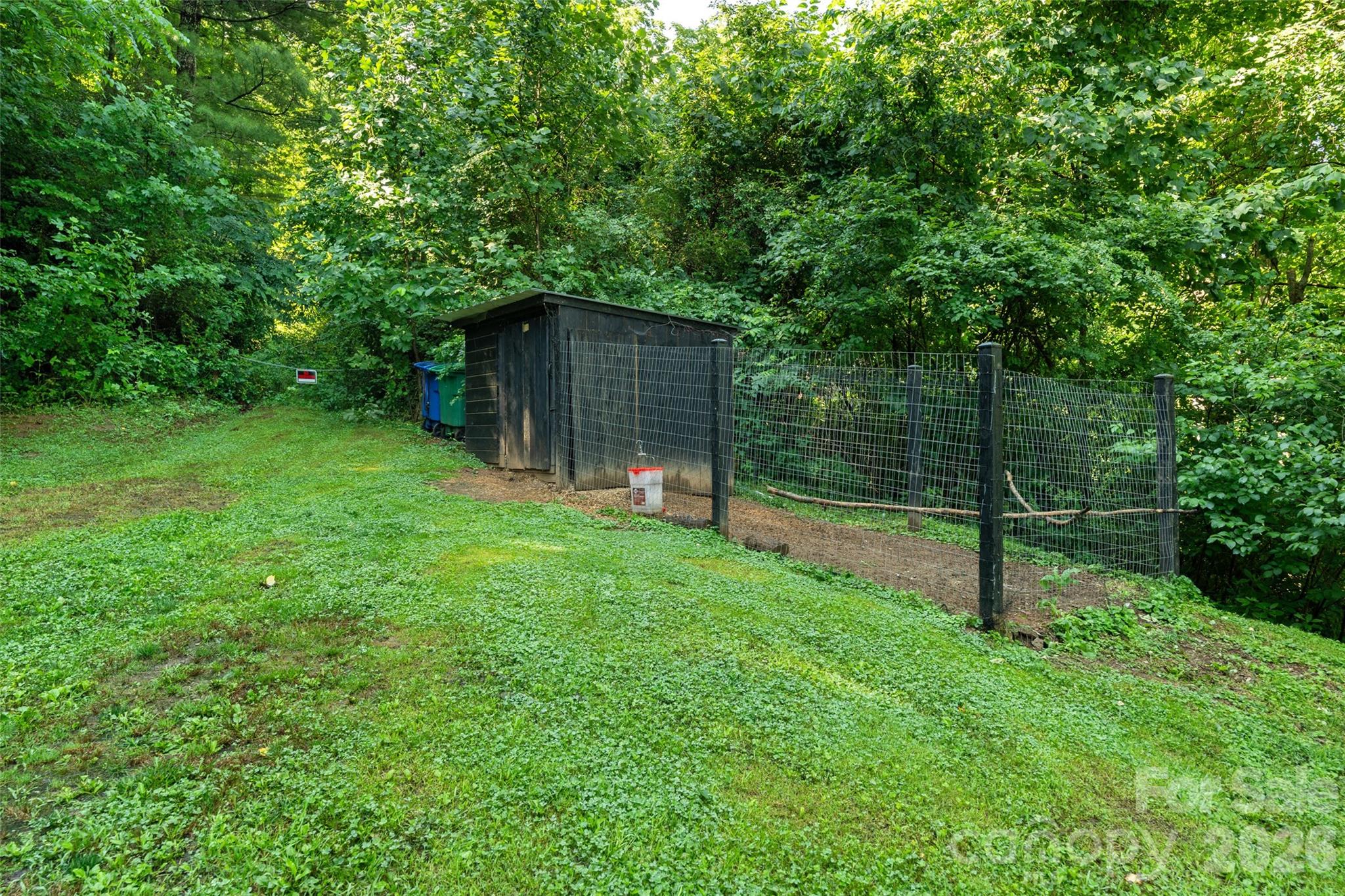 1226 Newfound Road — Leicester