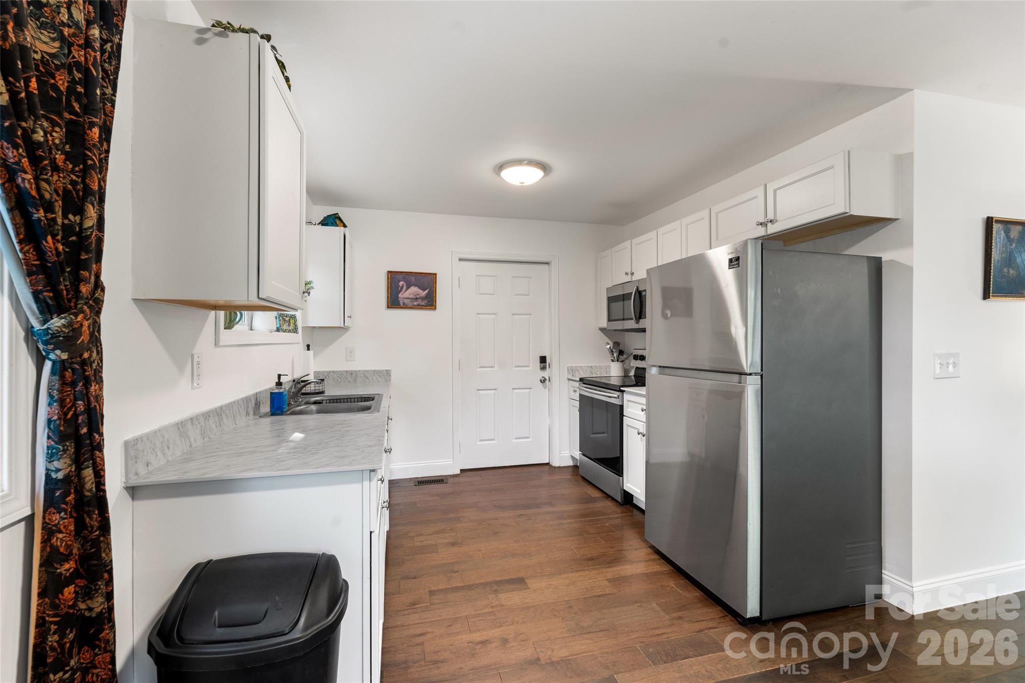 1226 Newfound Road — Leicester