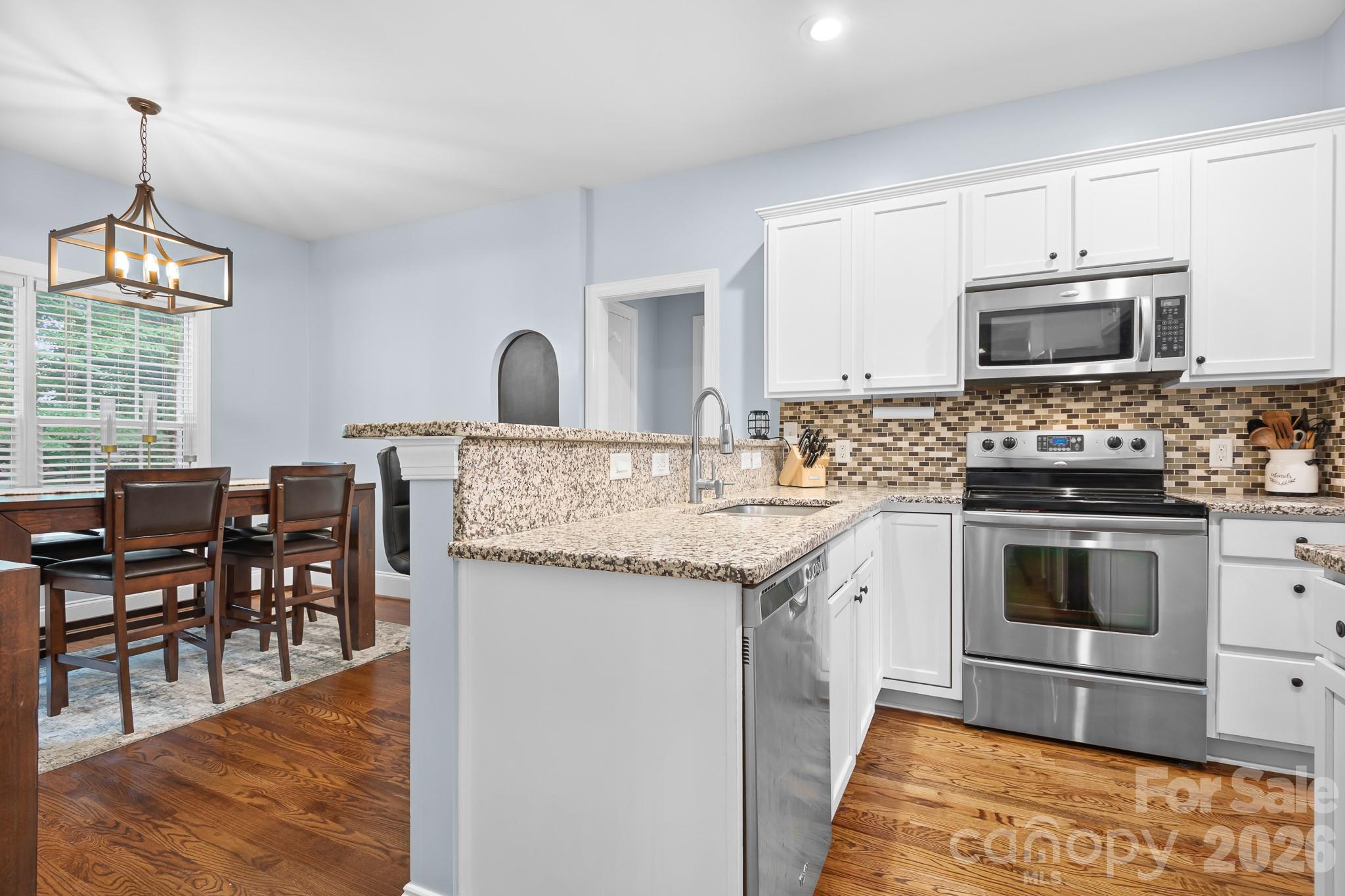 142 Valley Glen Drive — Troutman
