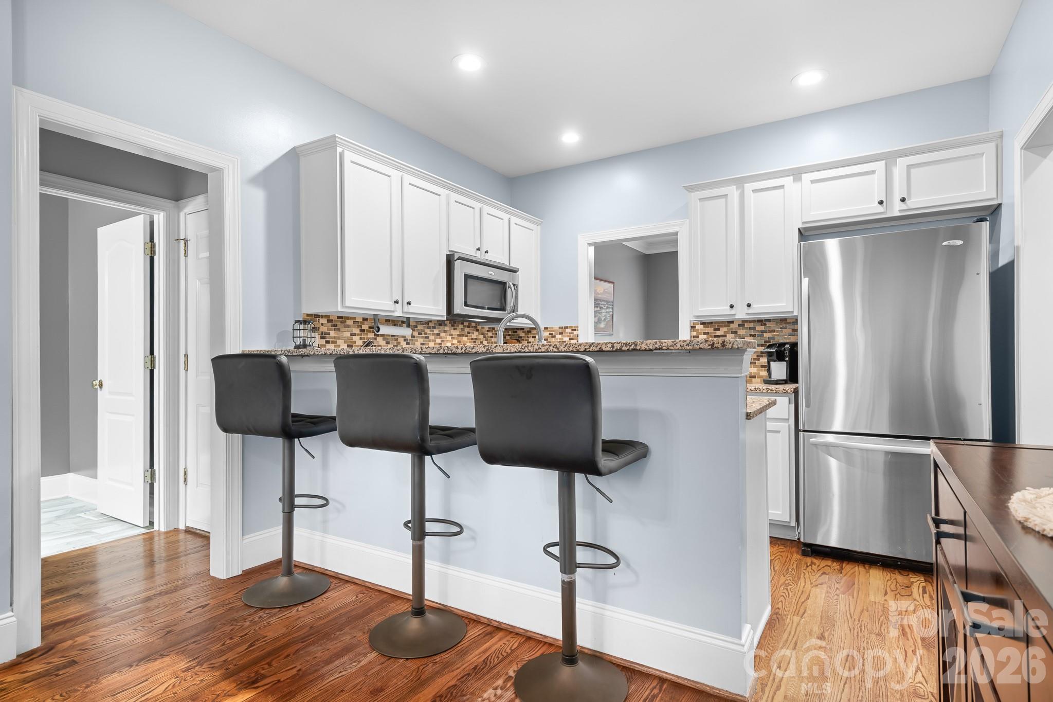 142 Valley Glen Drive — Troutman
