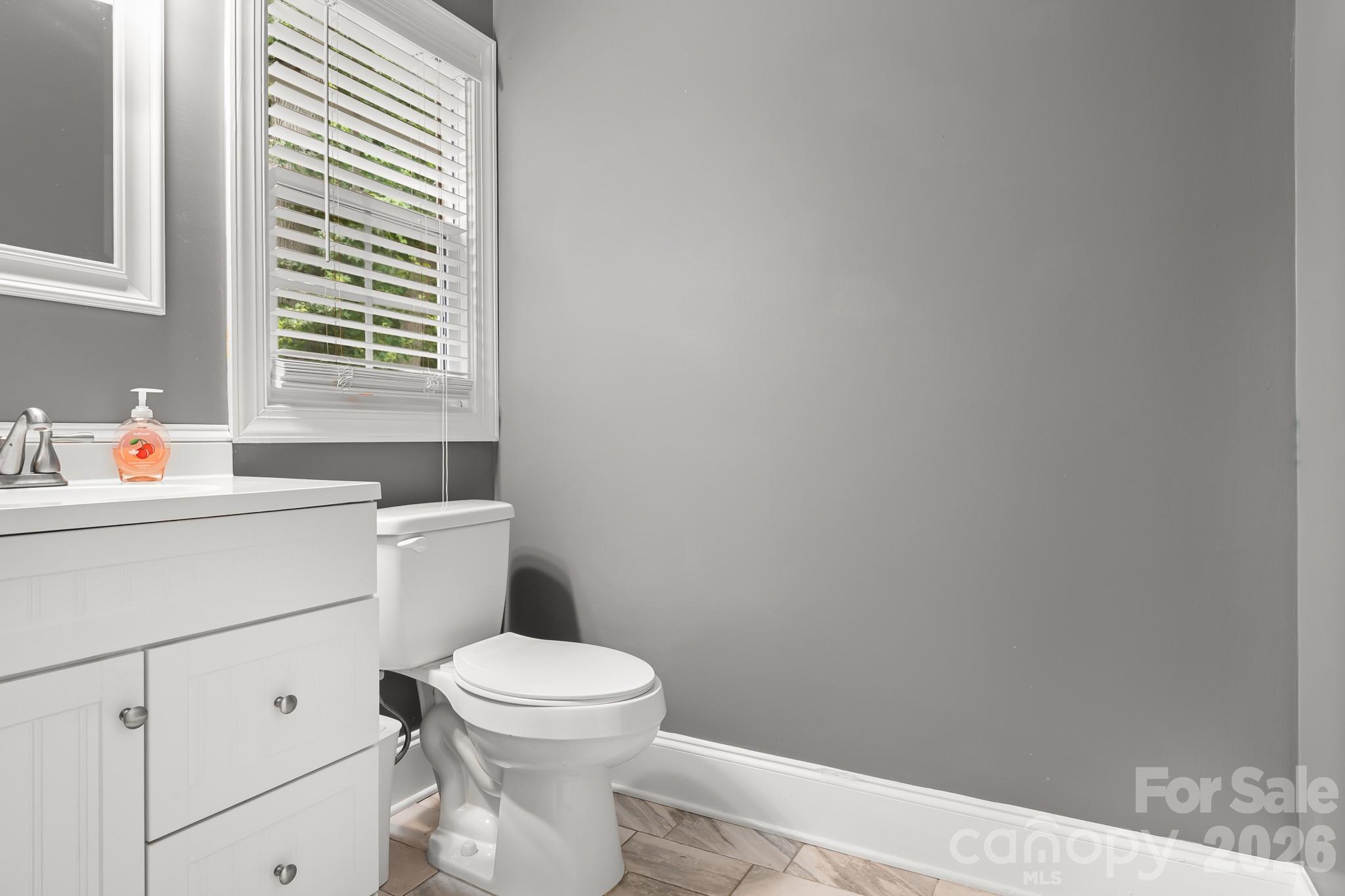 142 Valley Glen Drive — Troutman