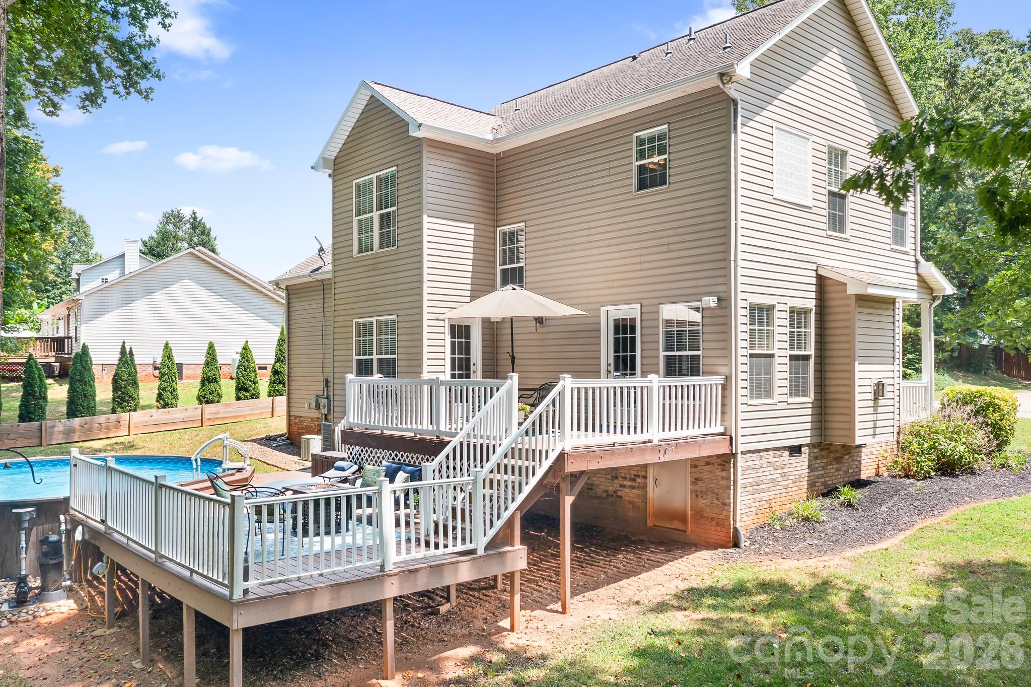 142 Valley Glen Drive — Troutman