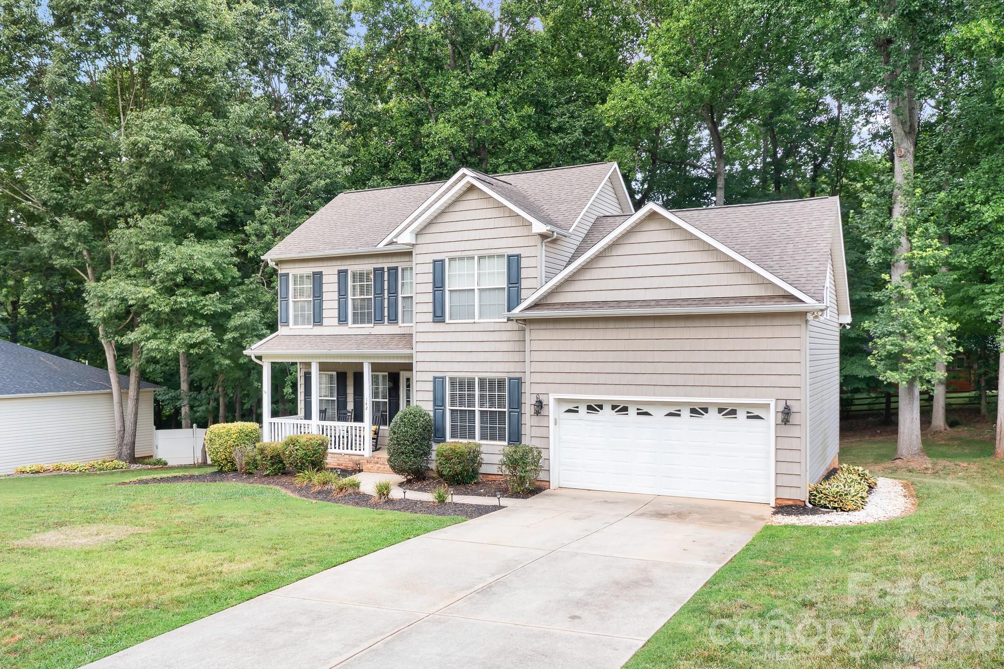 142 Valley Glen Drive — Troutman