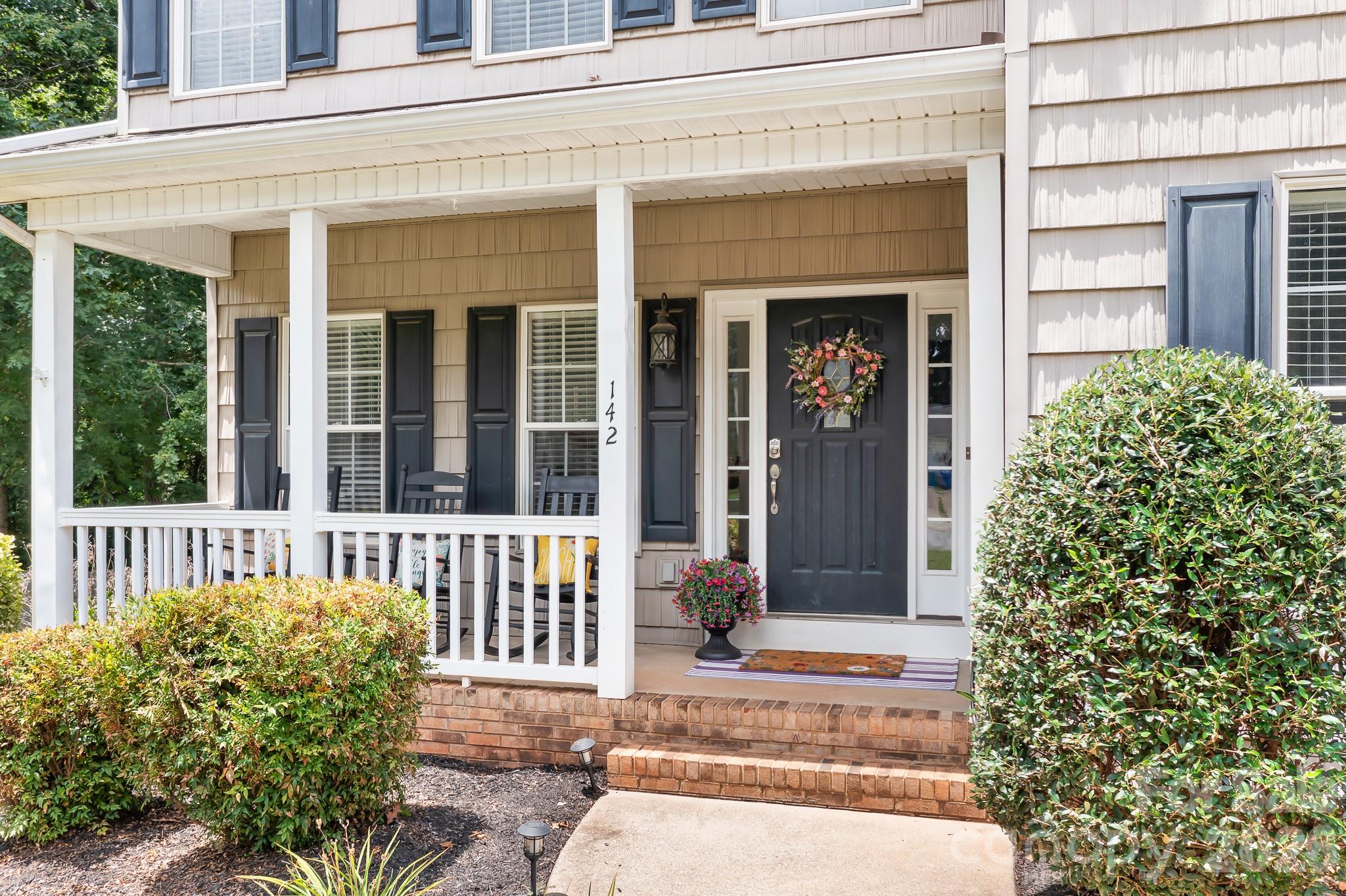 142 Valley Glen Drive — Troutman