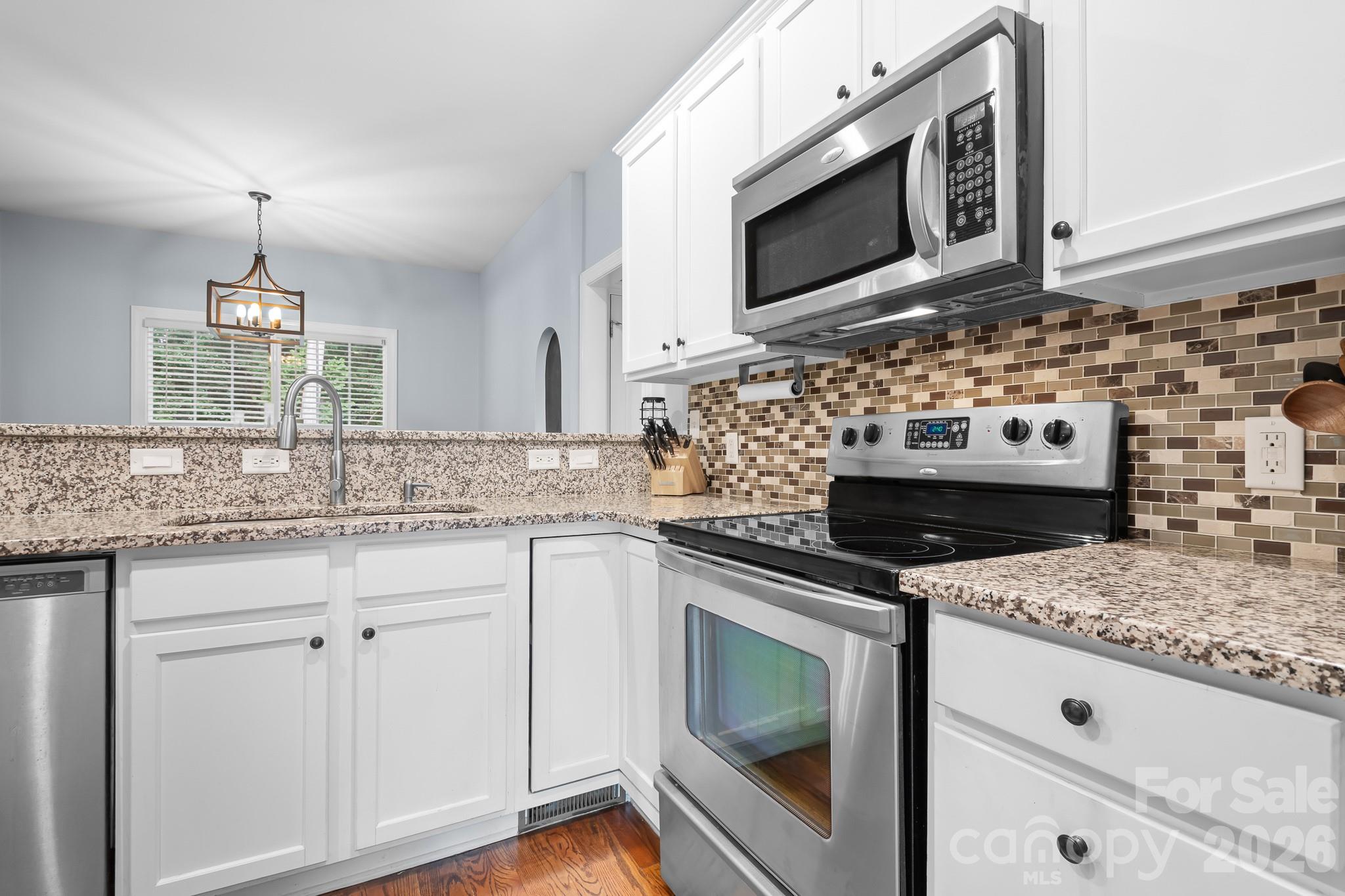 142 Valley Glen Drive — Troutman