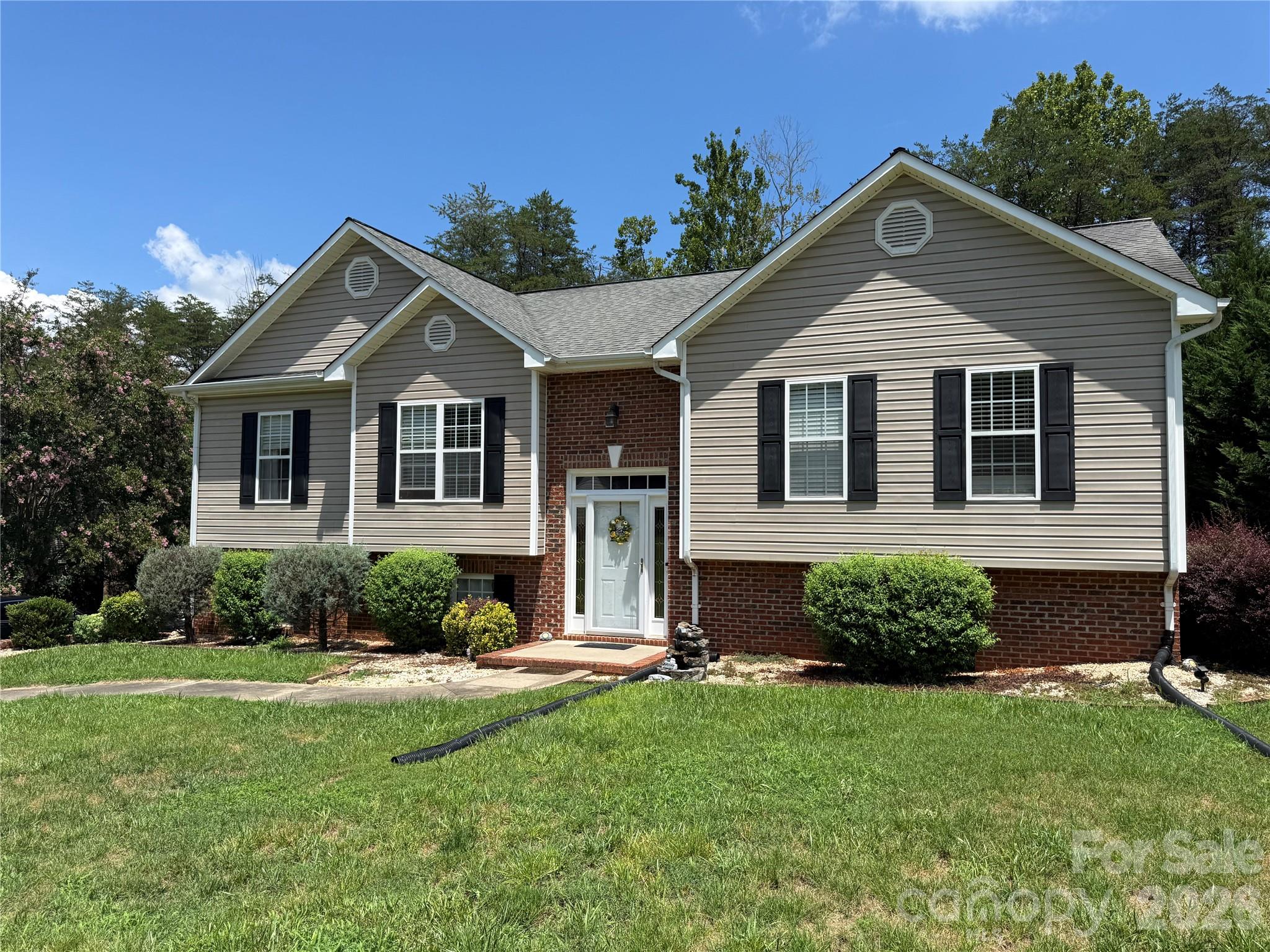 97 Freshfield Drive — Hudson