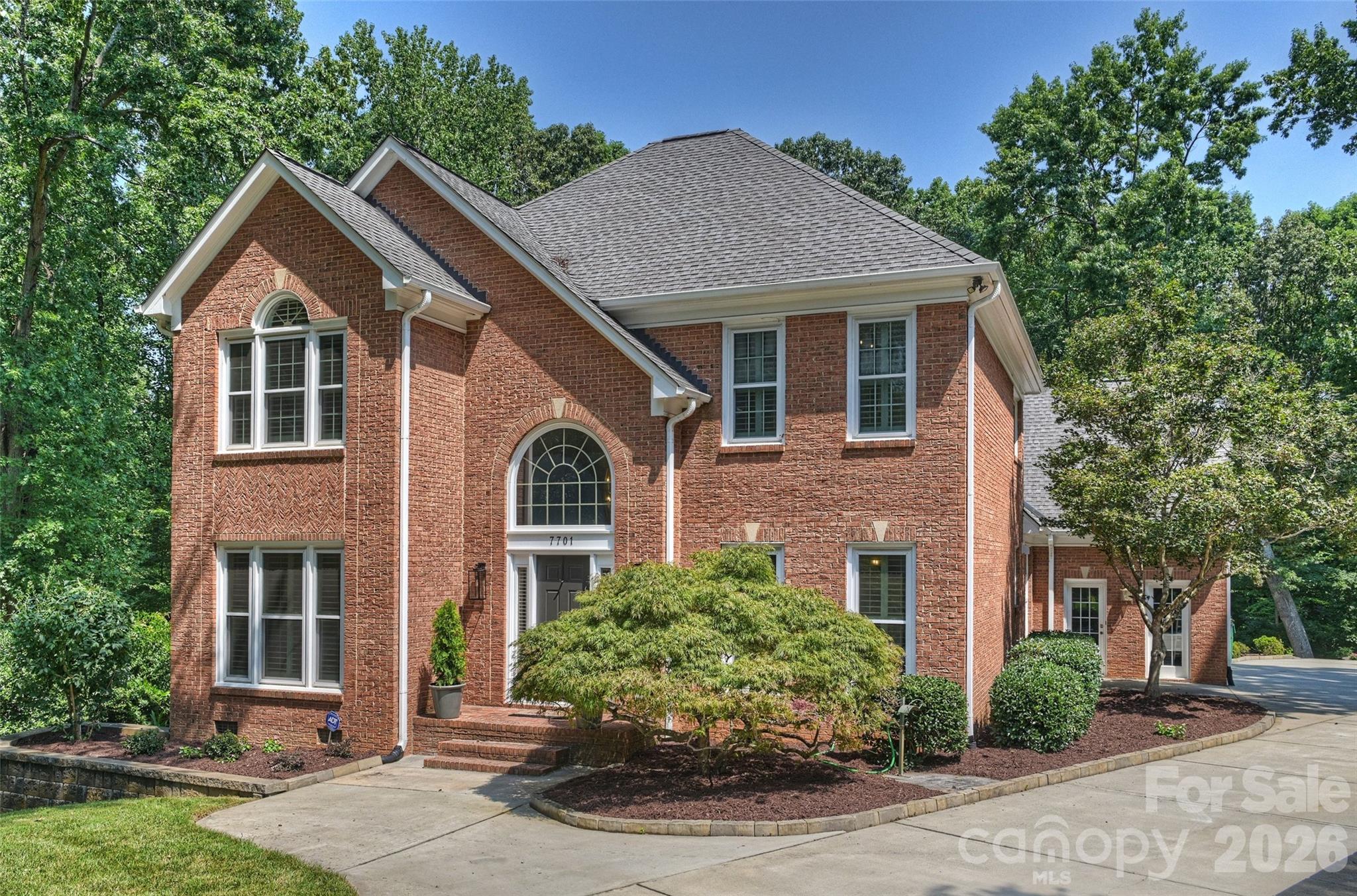 7701 Walthall Court — Charlotte