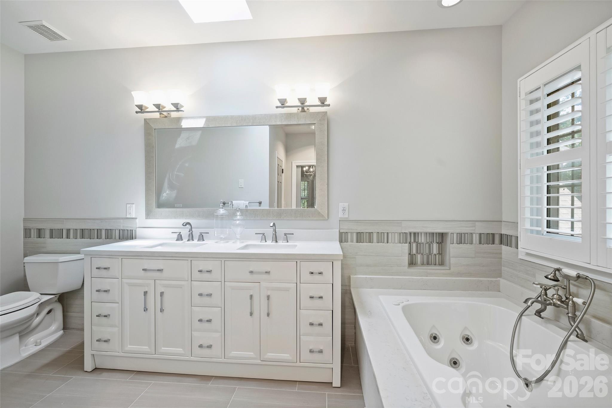 7701 Walthall Court — Charlotte
