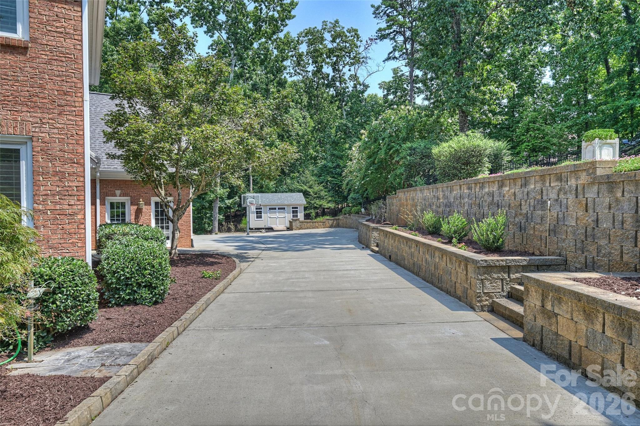 7701 Walthall Court — Charlotte