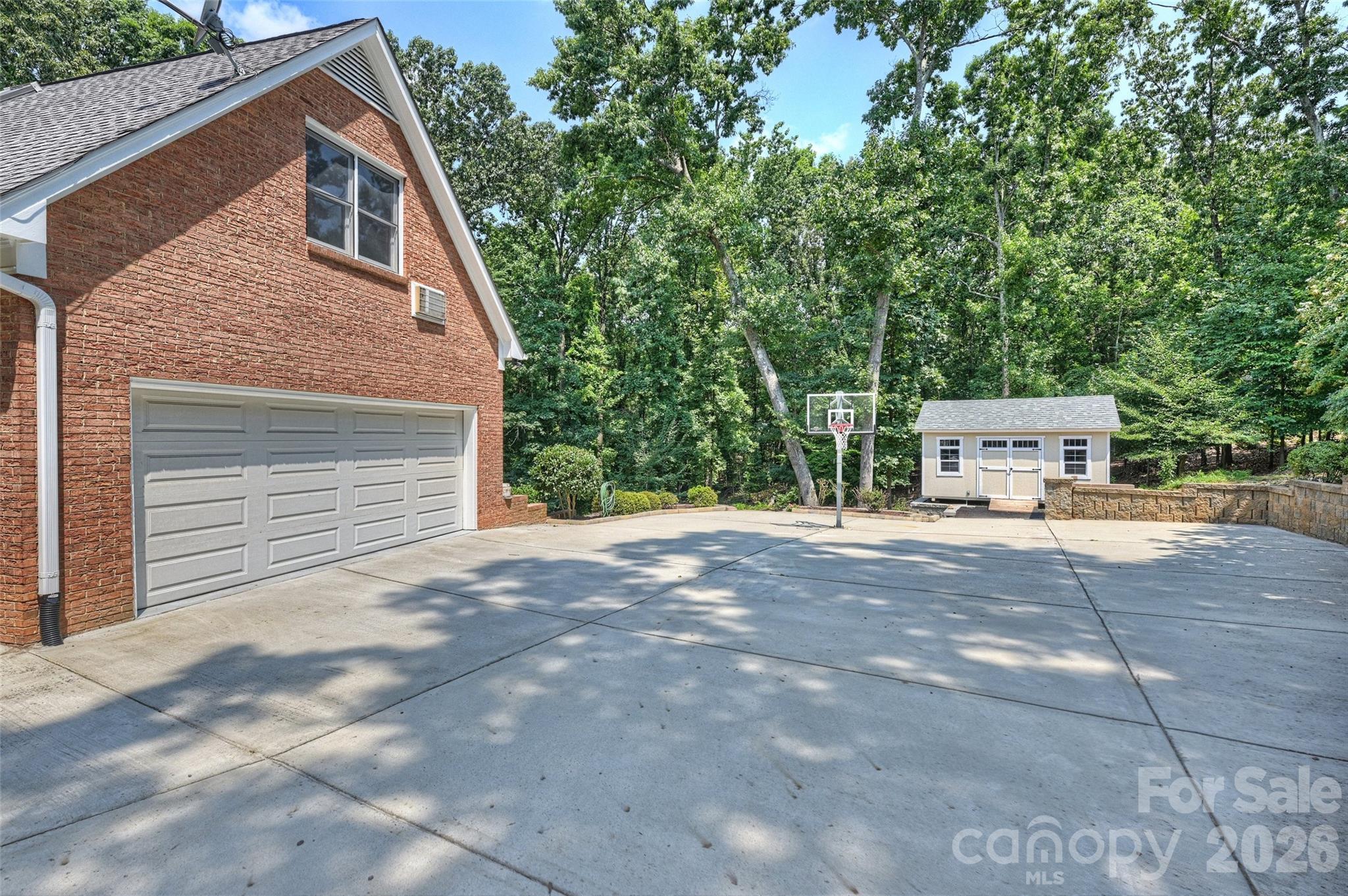 7701 Walthall Court — Charlotte