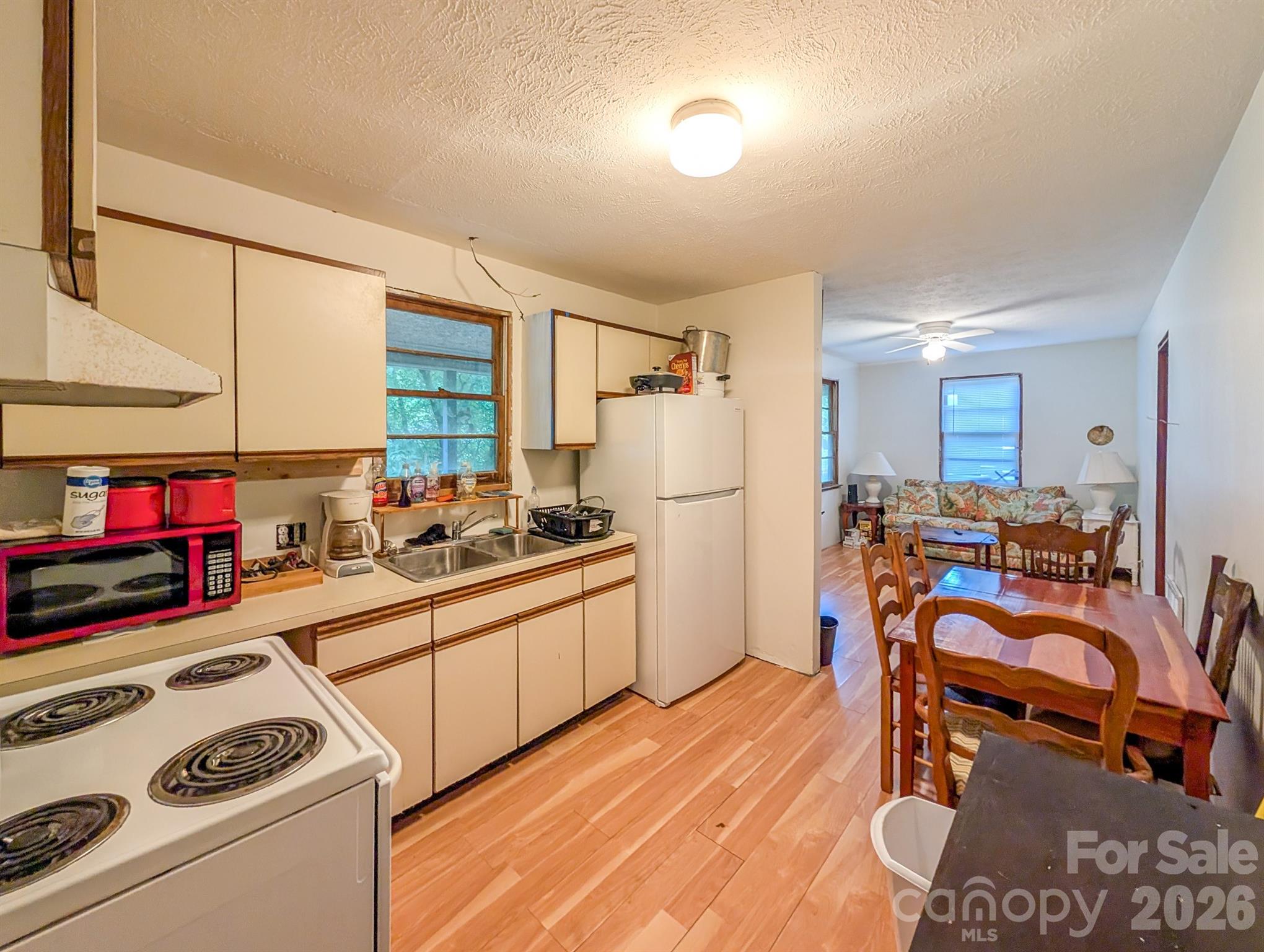 172 Lower Browns Creek Road — Burnsville