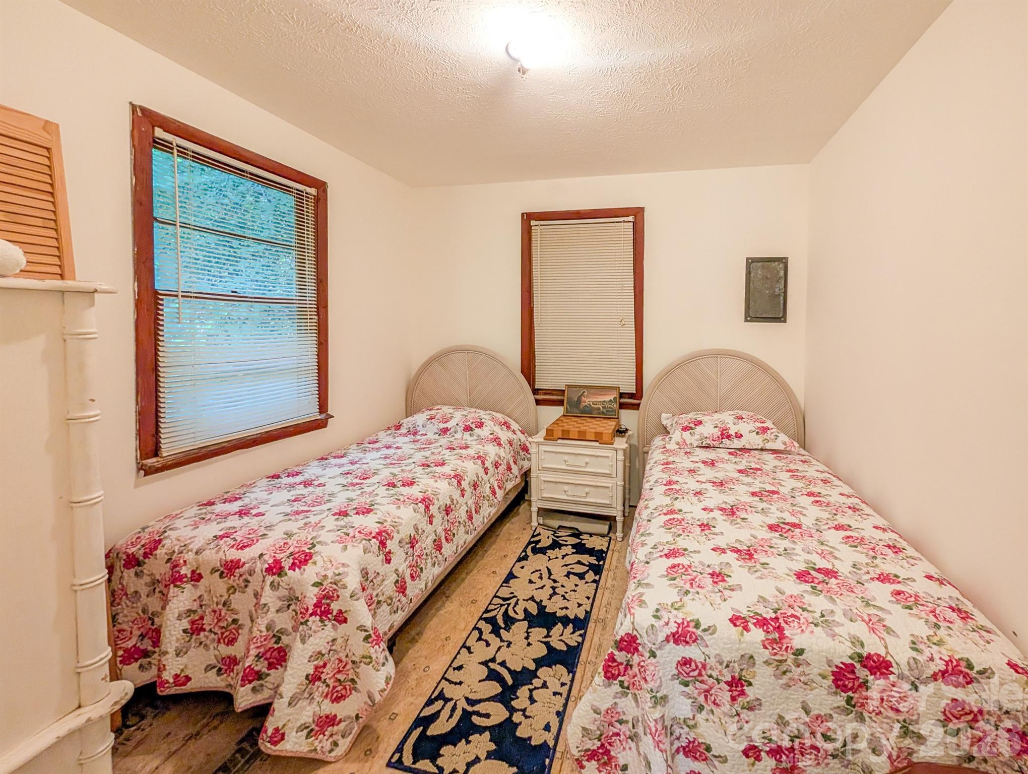 172 Lower Browns Creek Road — Burnsville