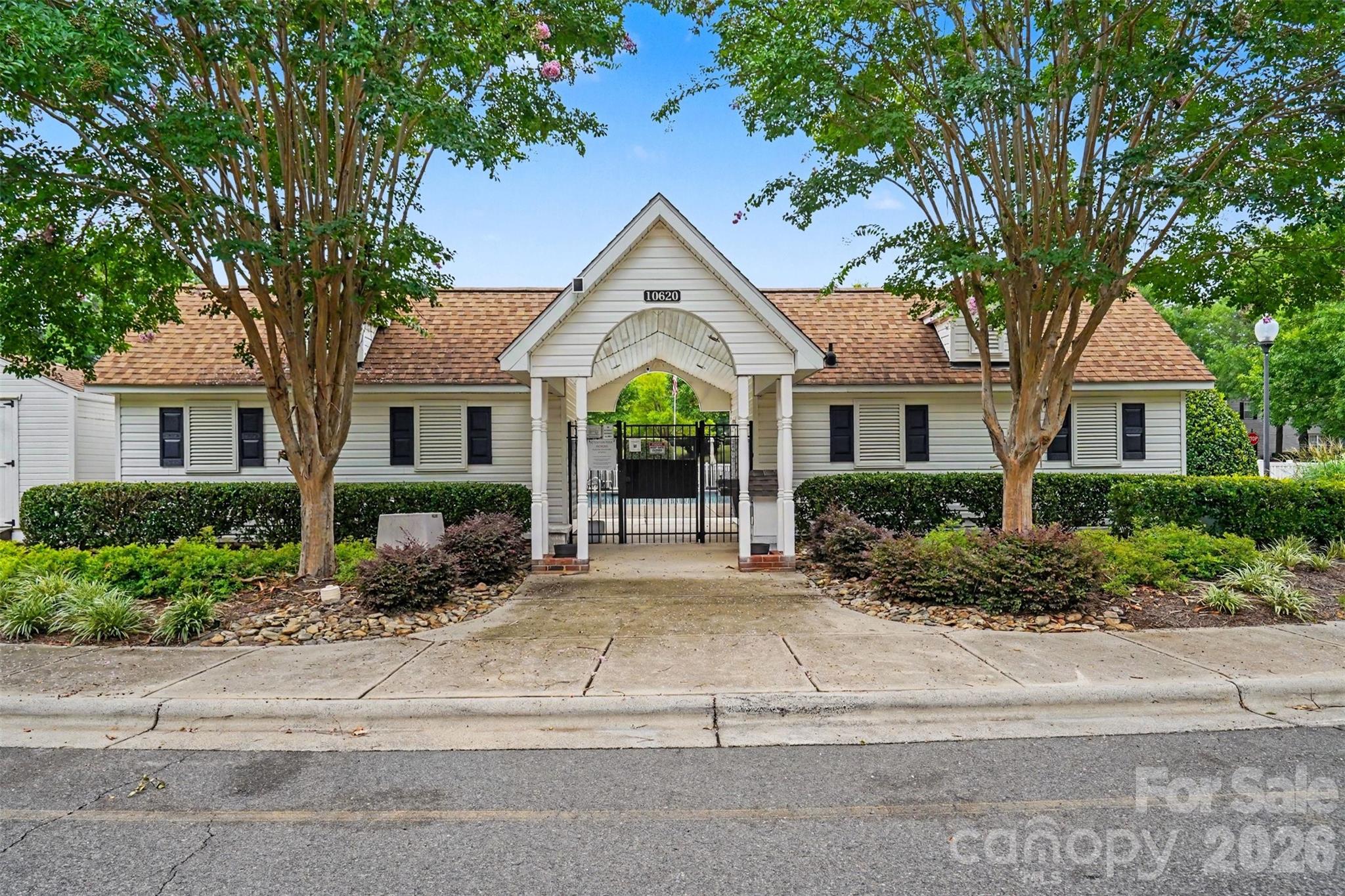 10729 Yellow Tail Court — Charlotte
