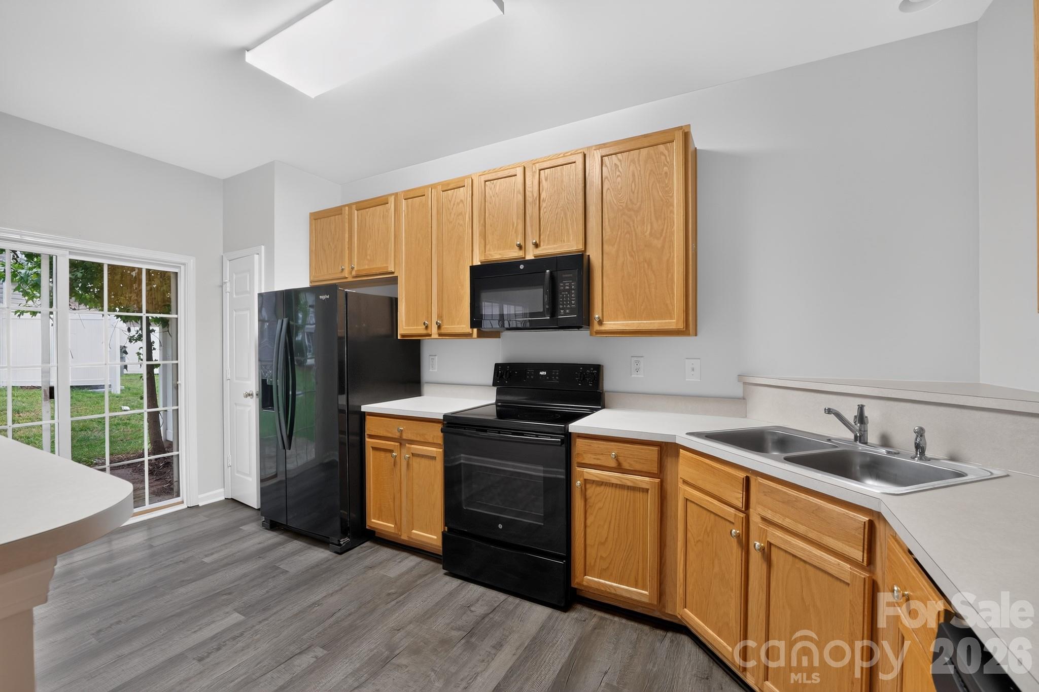 8531 Carolina Lily Lane — Charlotte