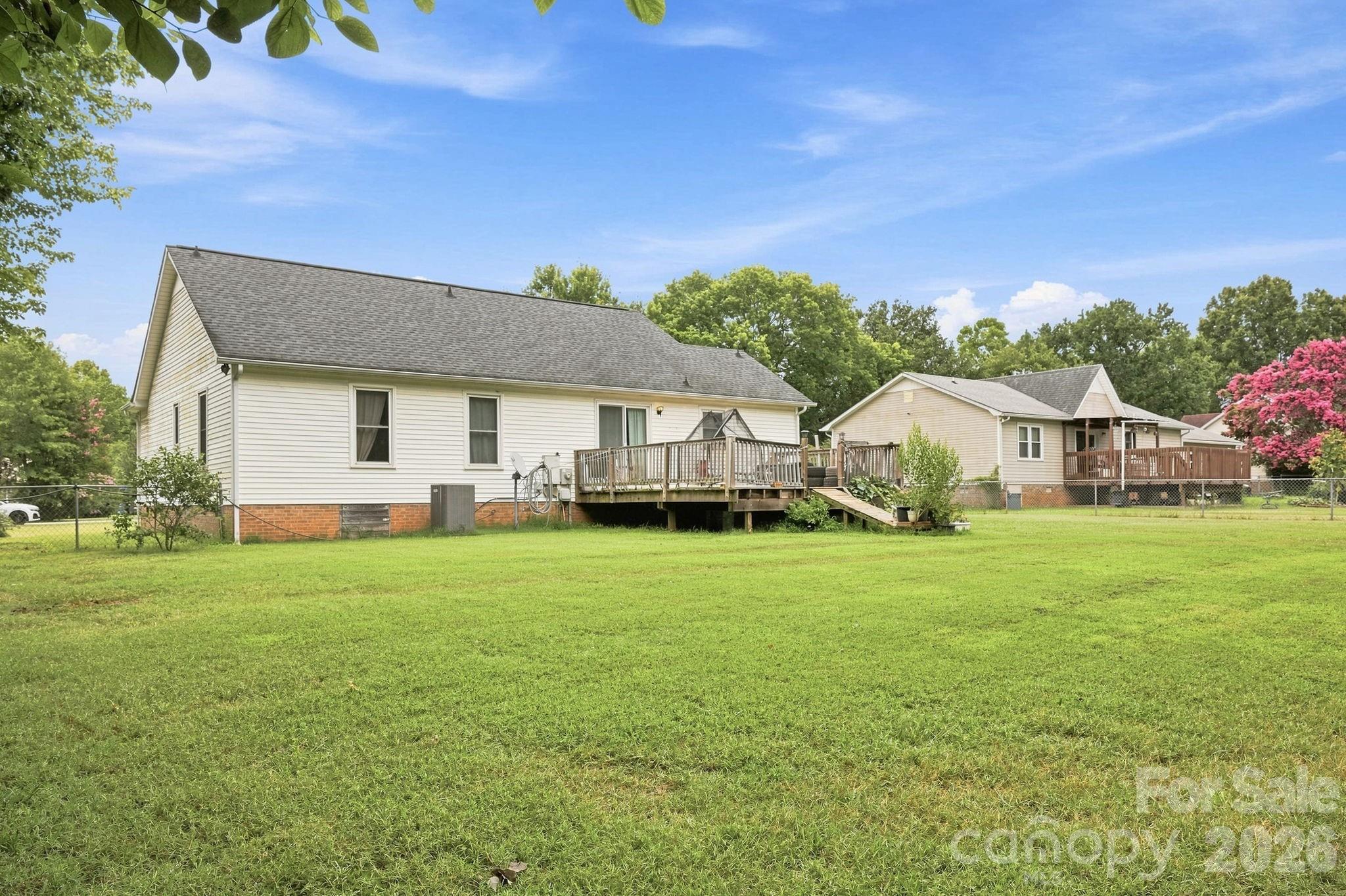 610 Winding Way Drive — Monroe