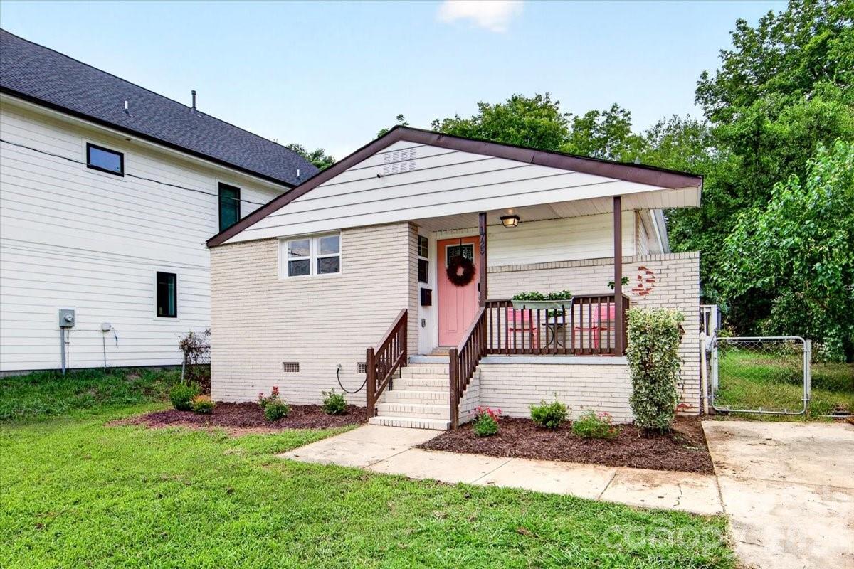 1725 Jennings Street — Charlotte
