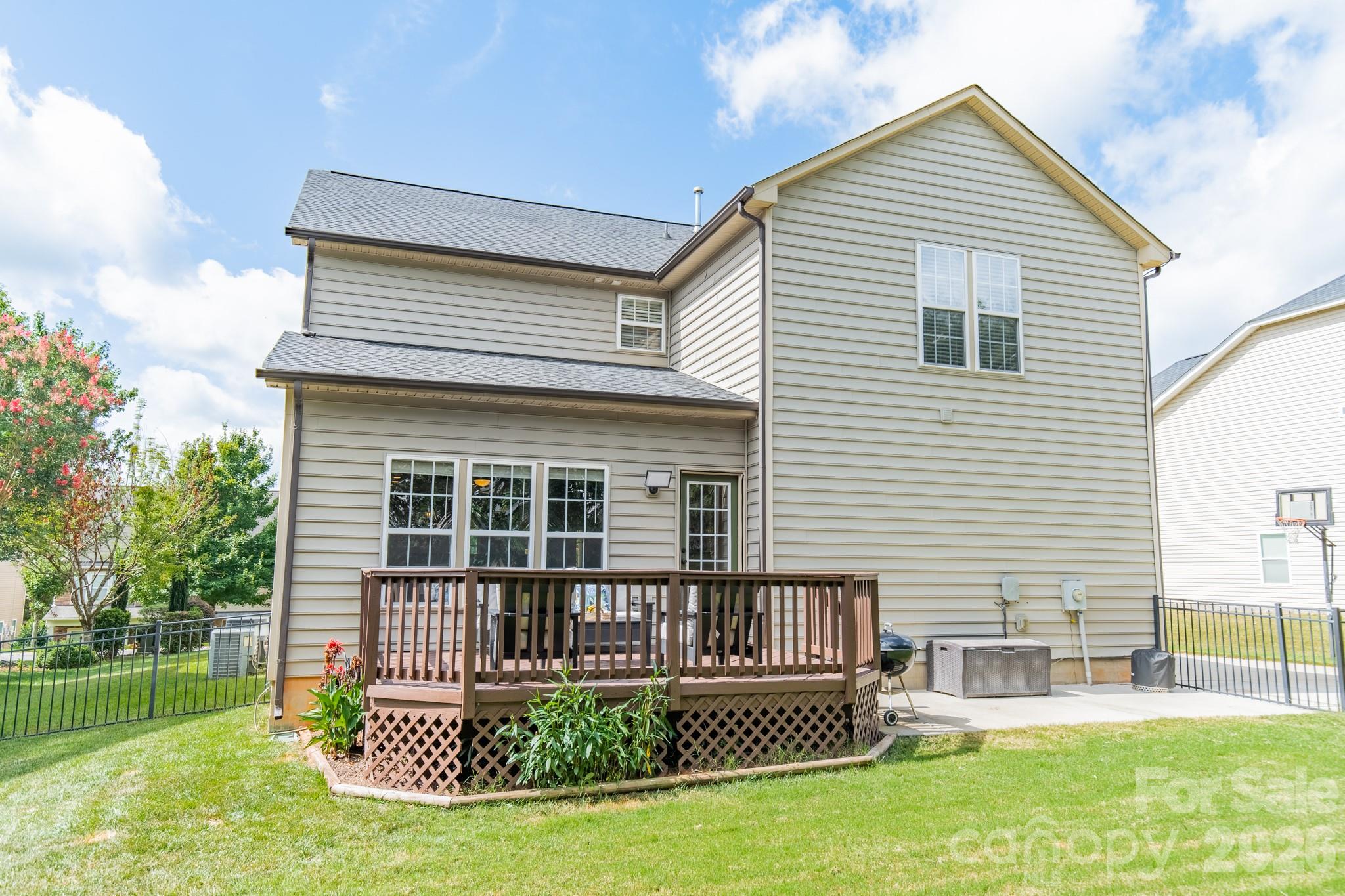 281 Fischer Road — Fort Mill