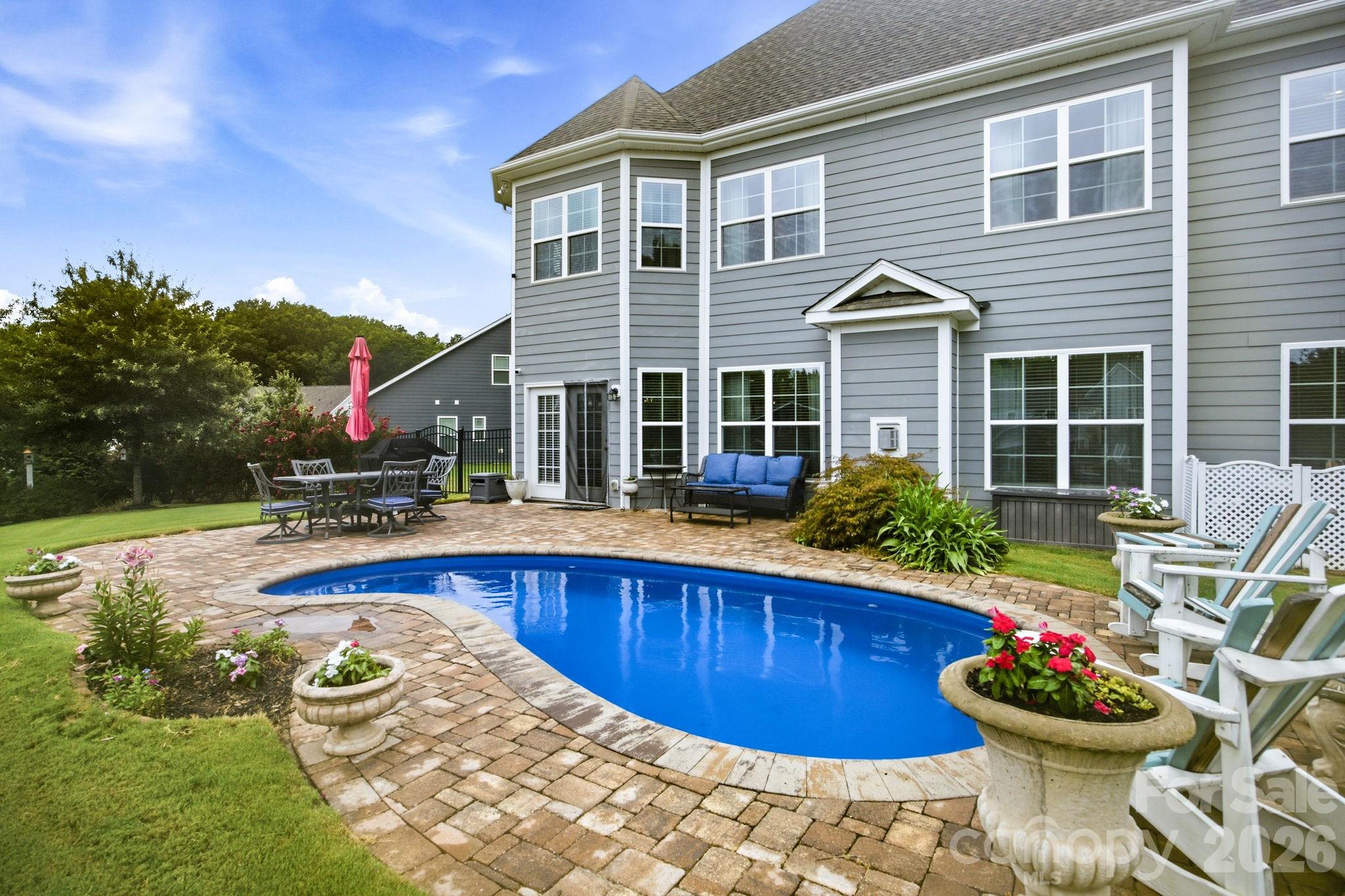 7529 Slieveroe Court — Huntersville