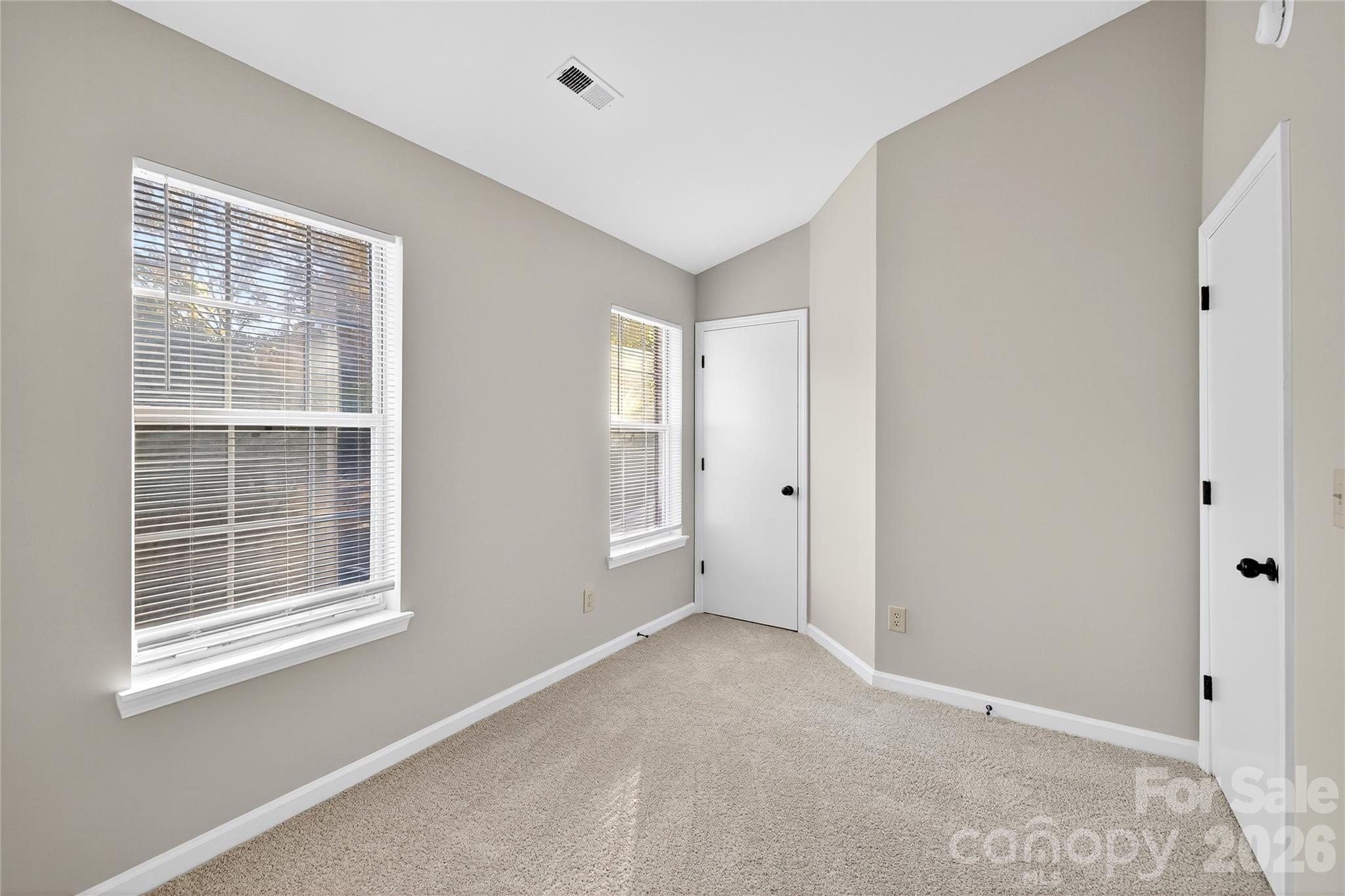 6407 Windsor Gate Lane — Charlotte