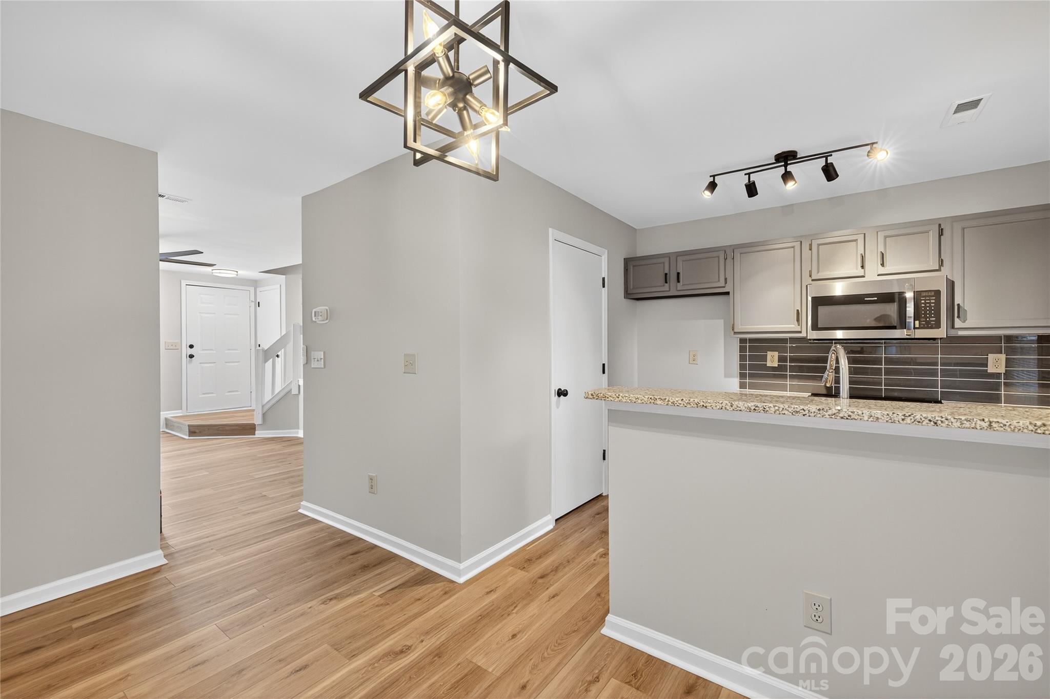 6407 Windsor Gate Lane — Charlotte