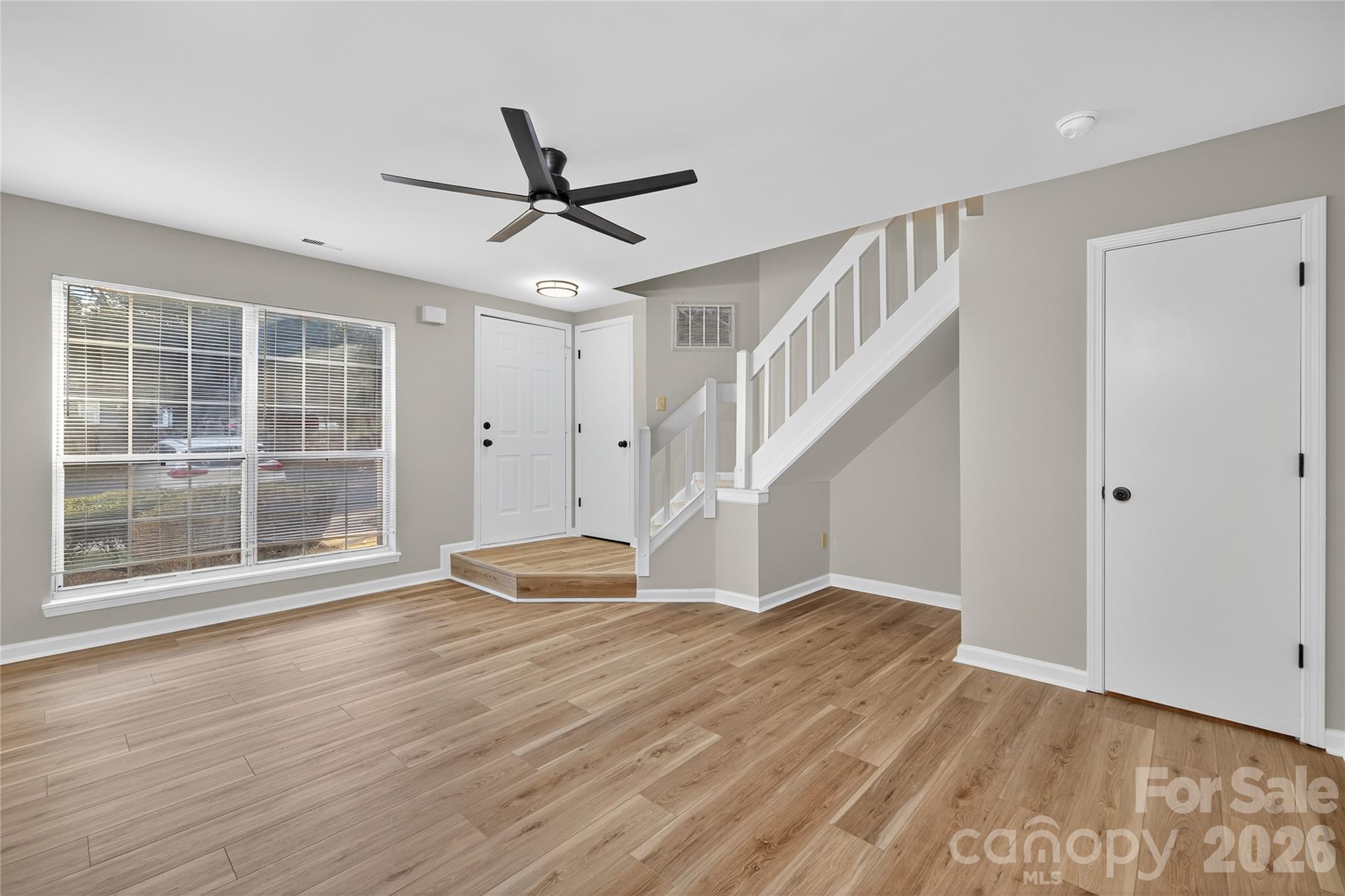 6407 Windsor Gate Lane — Charlotte