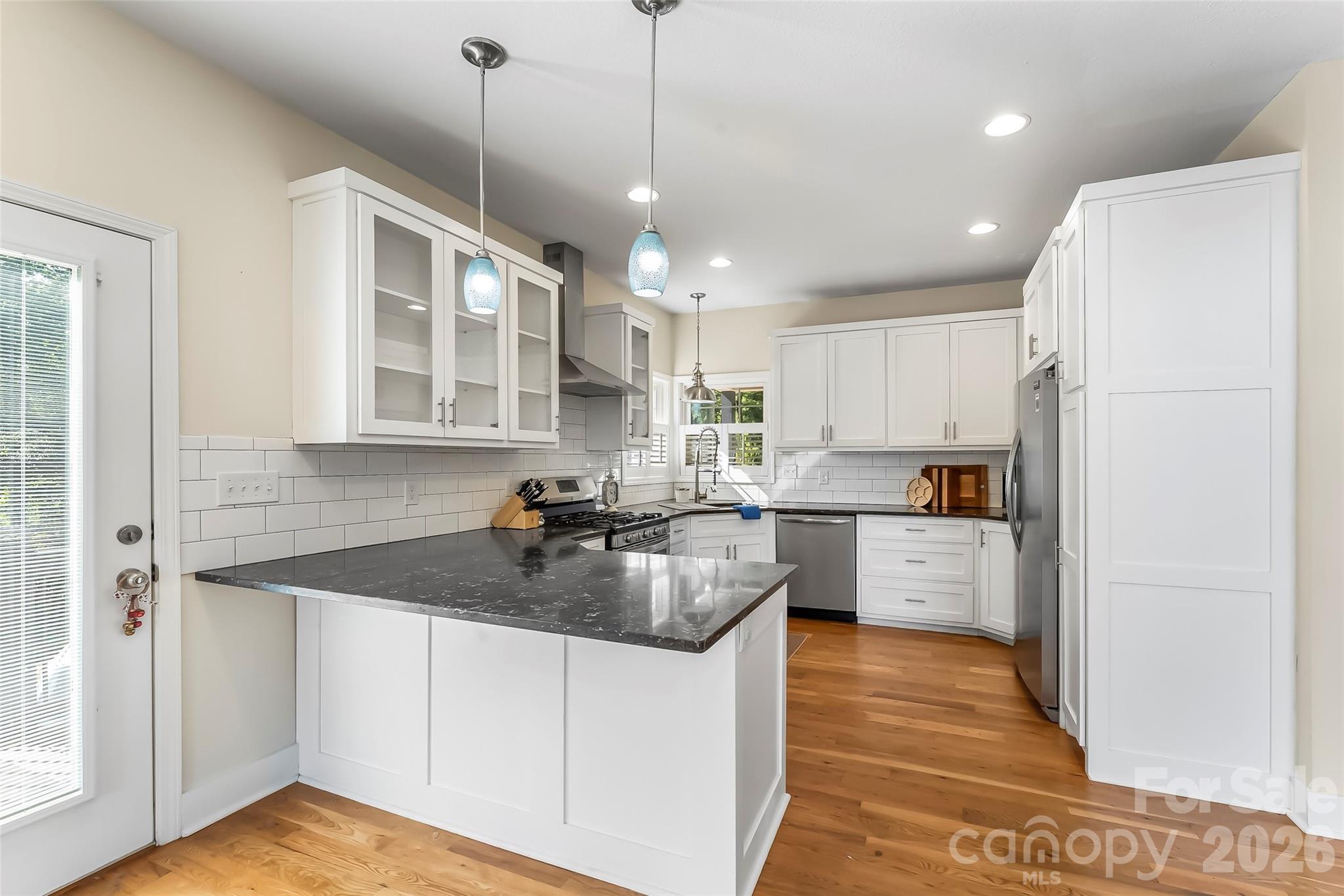 94 S Fairway Drive — Nebo
