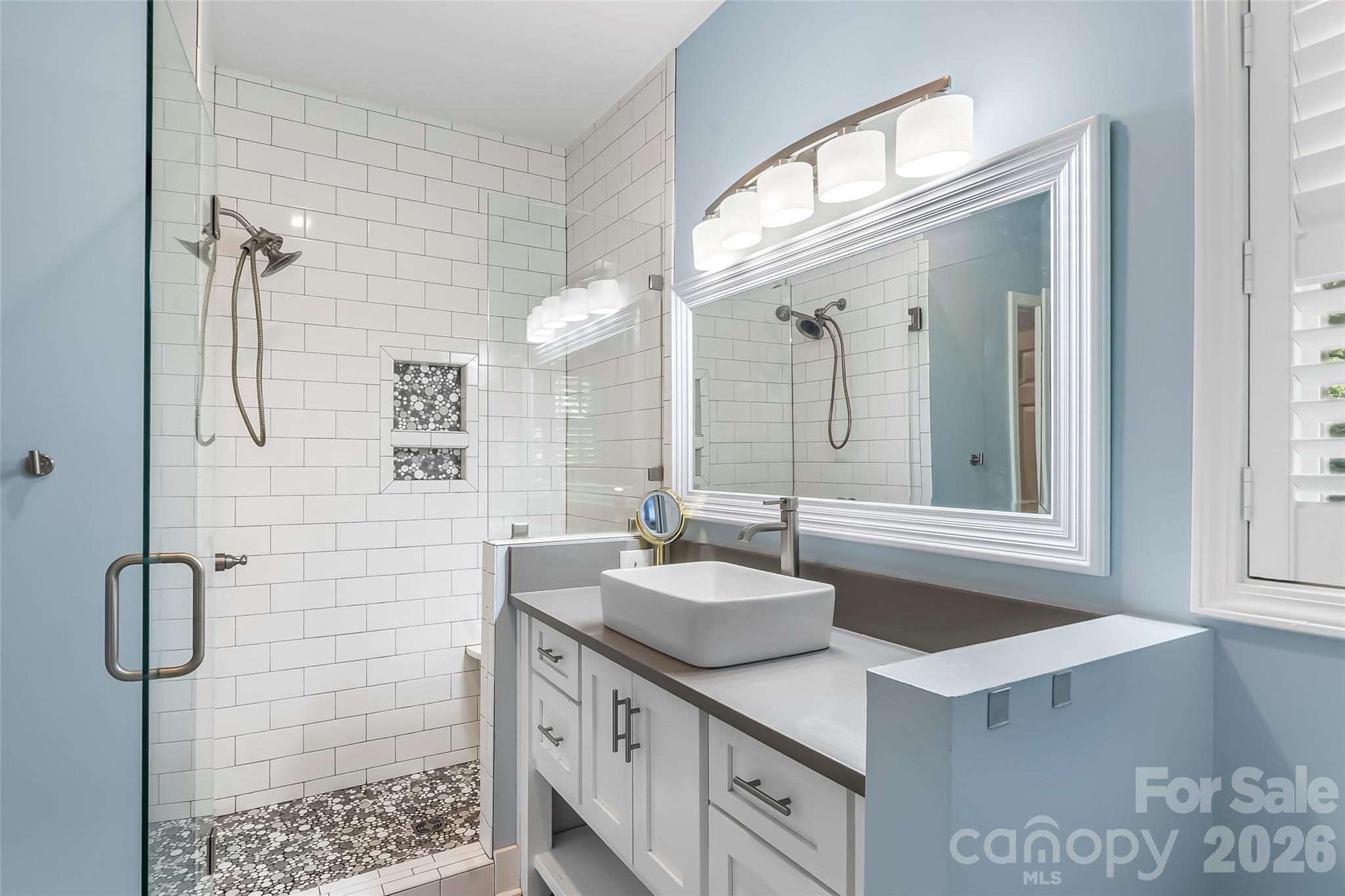 94 S Fairway Drive — Nebo