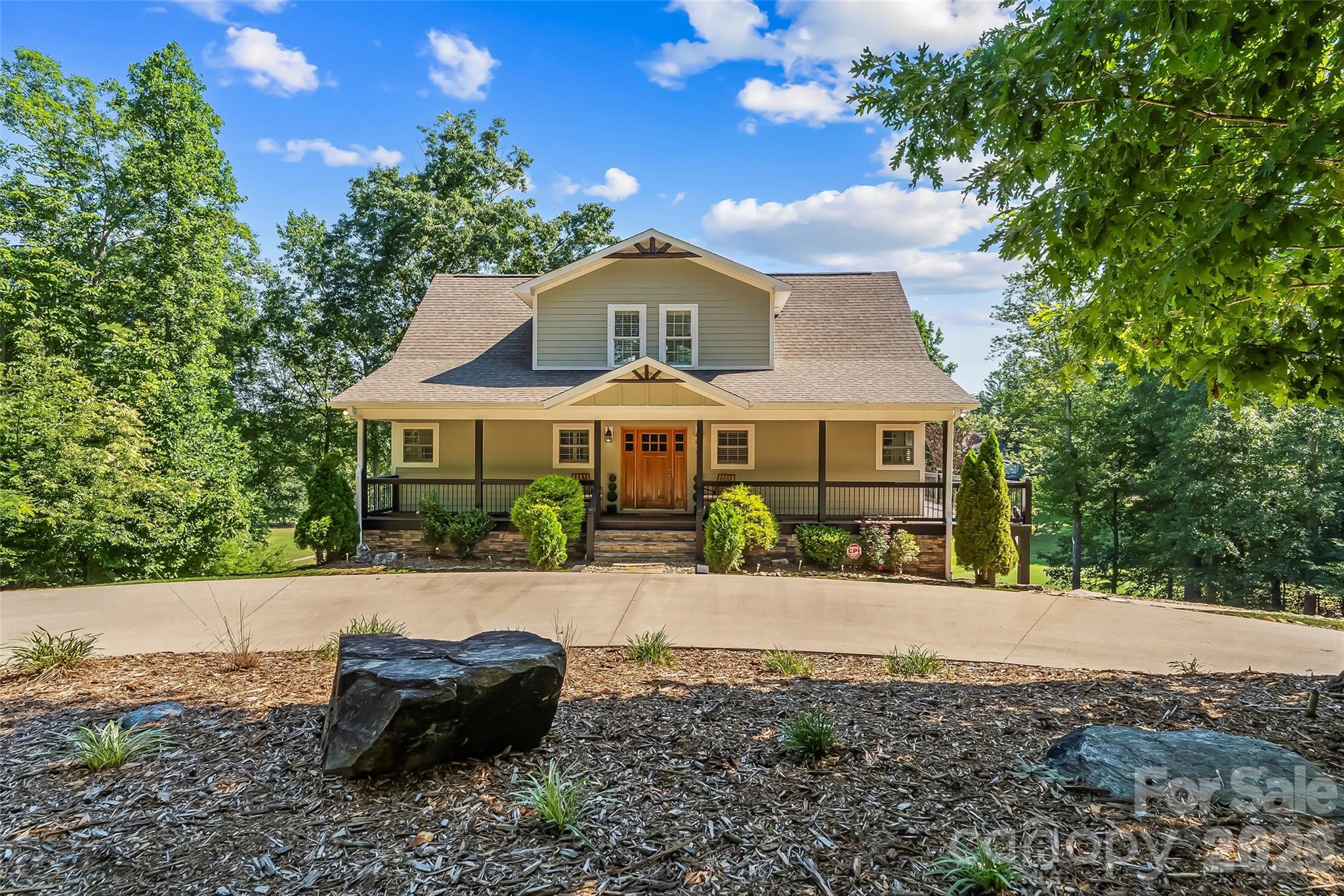 94 S Fairway Drive — Nebo