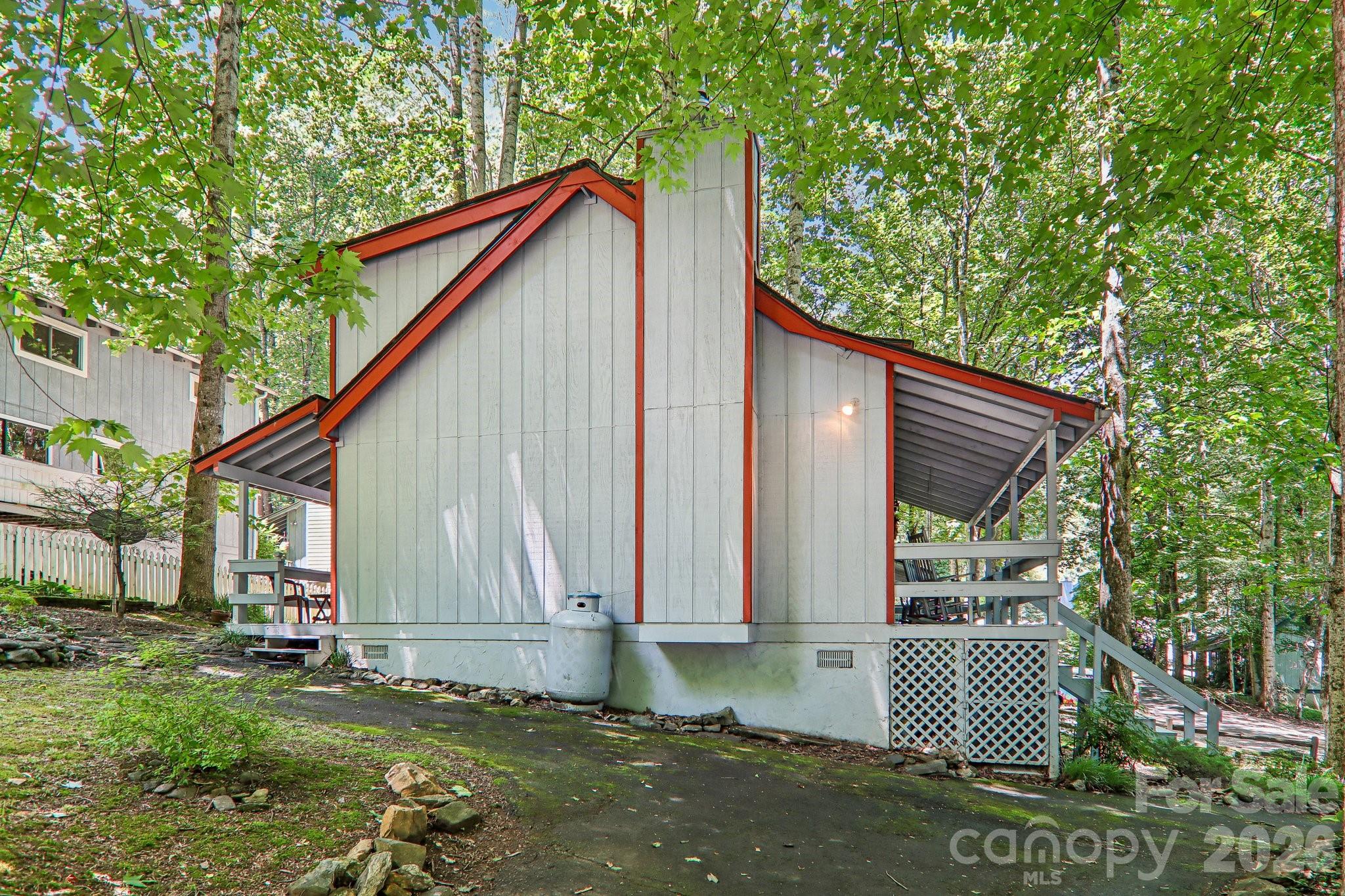 13 Lisa Lane — Maggie Valley