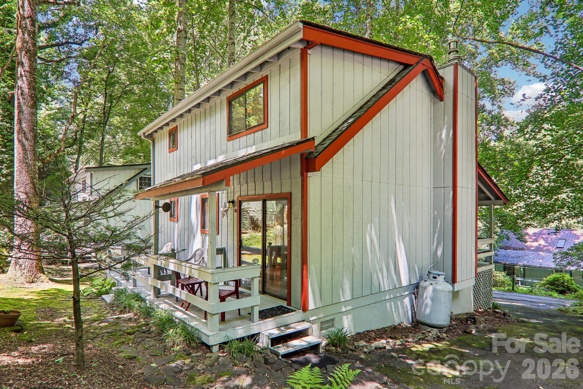 13 Lisa Lane — Maggie Valley
