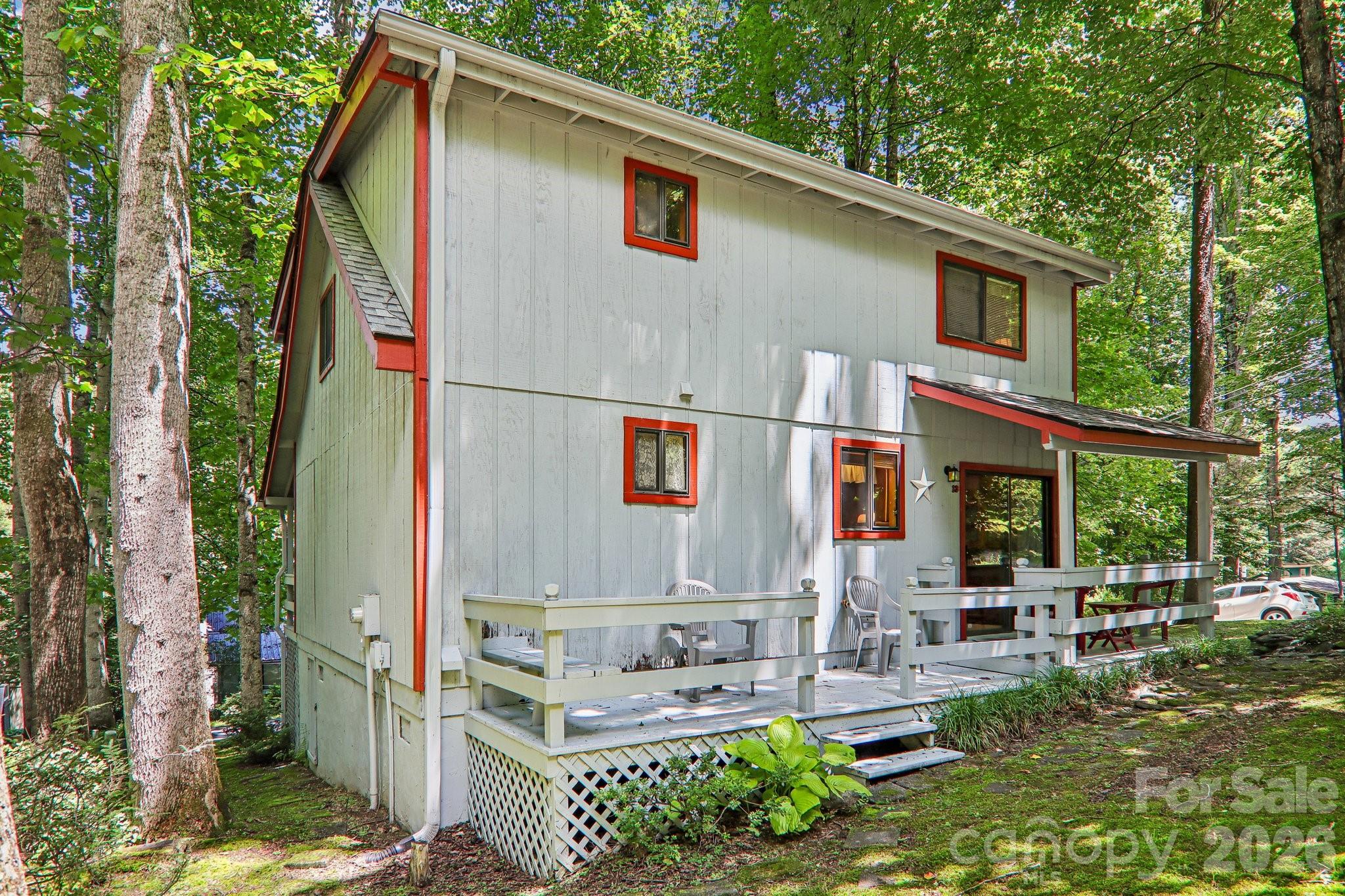 13 Lisa Lane — Maggie Valley