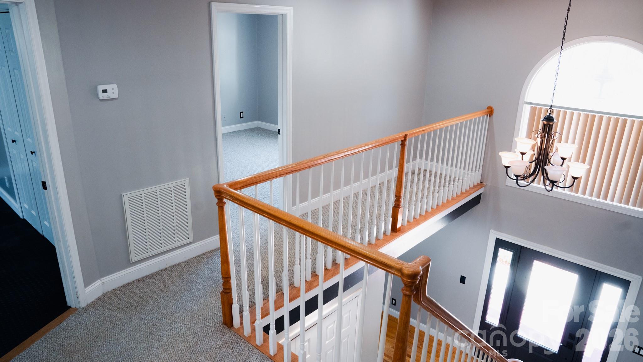 6567 Keeneland Trail — Vale
