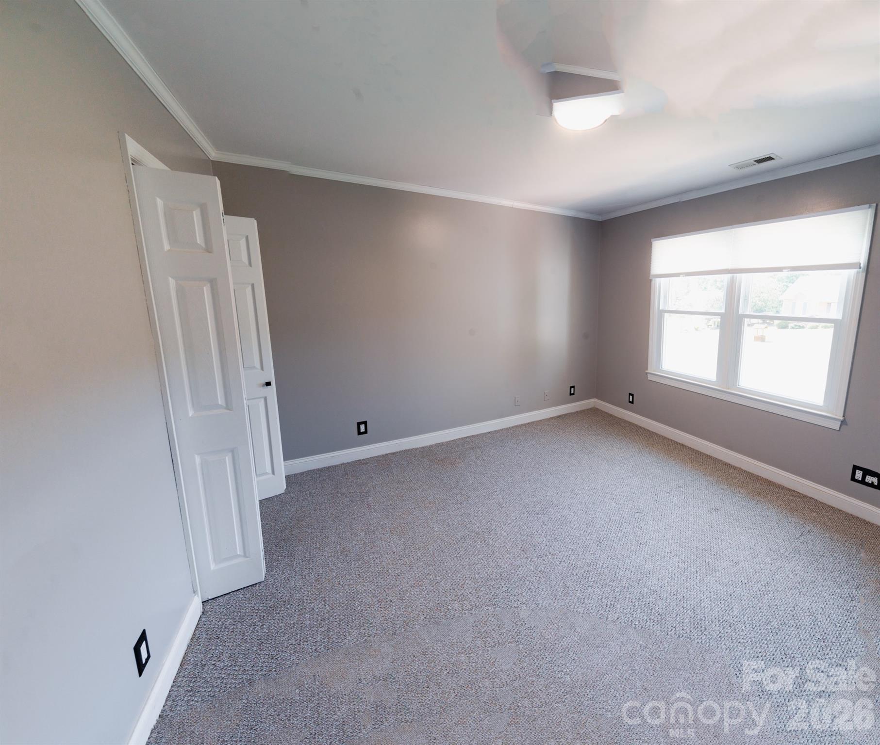 6567 Keeneland Trail — Vale