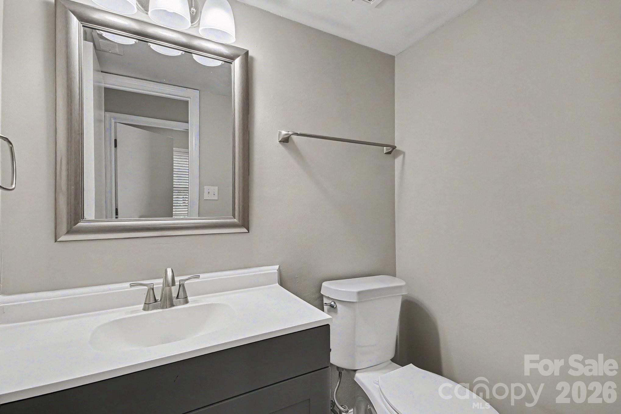 5200 Birchbark Lane — Charlotte
