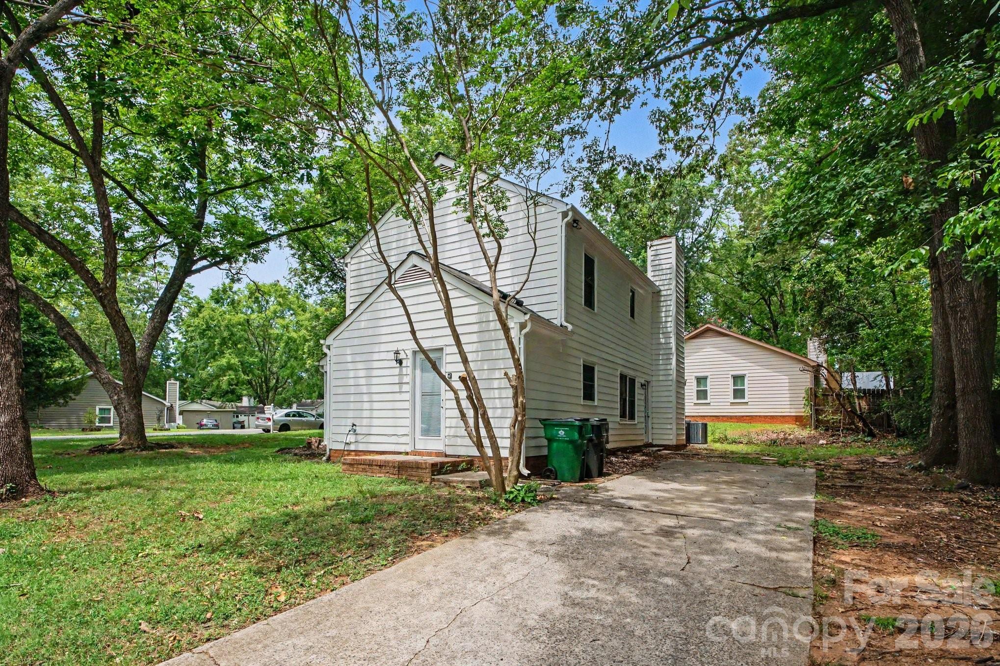 5200 Birchbark Lane — Charlotte