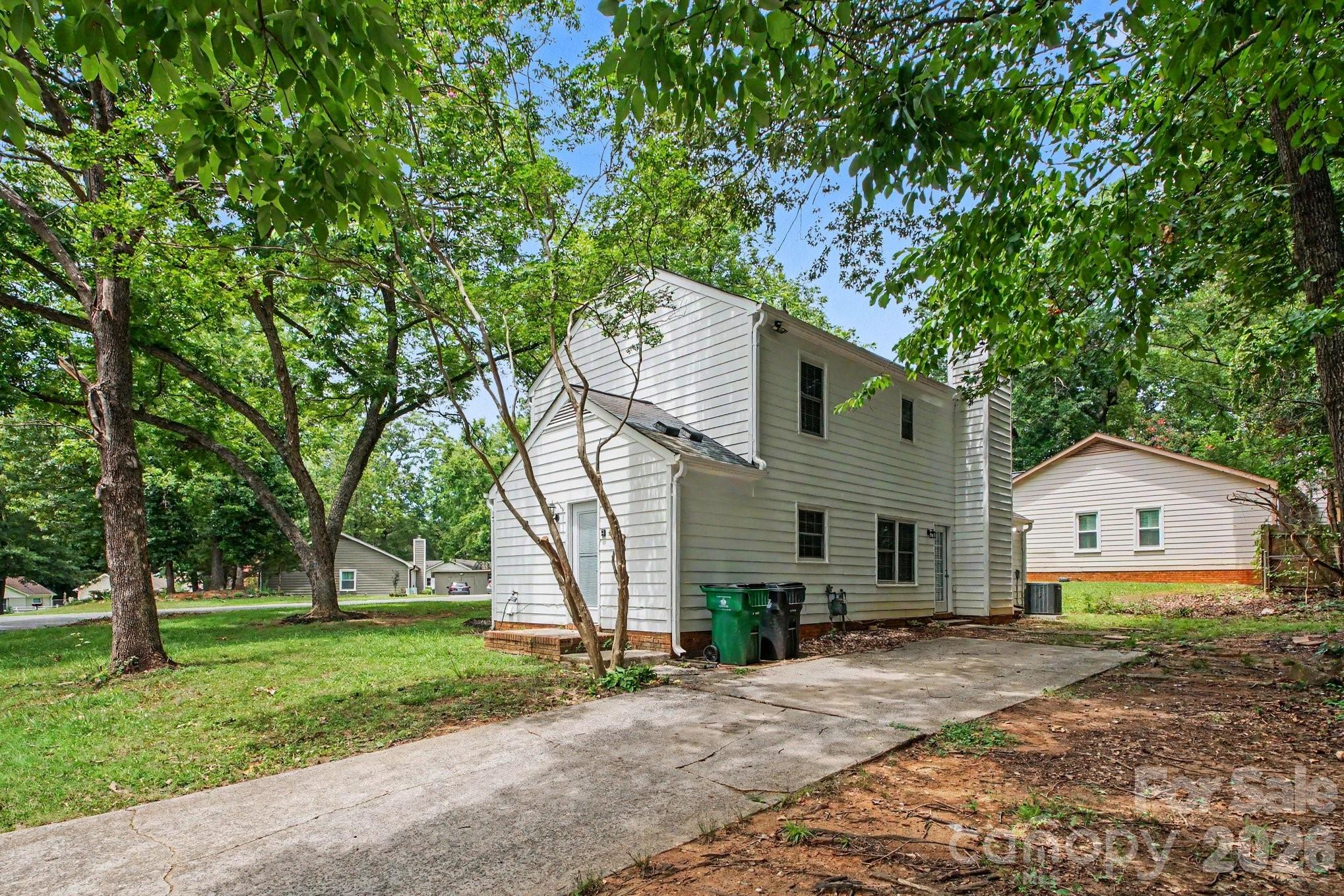 5200 Birchbark Lane — Charlotte