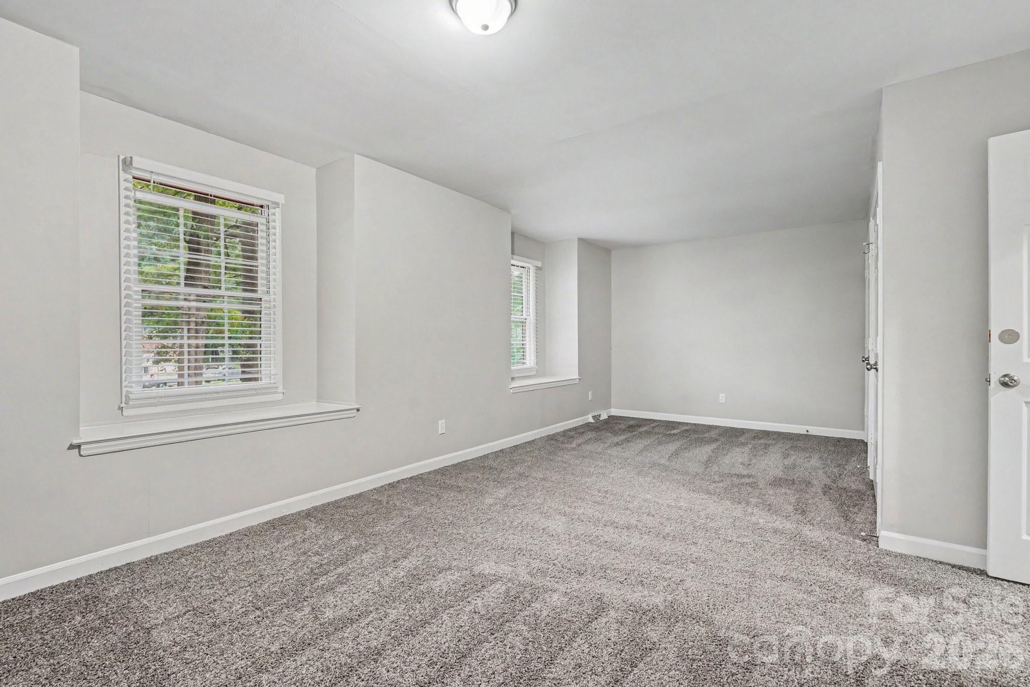 5505 Trossacks Court — Charlotte