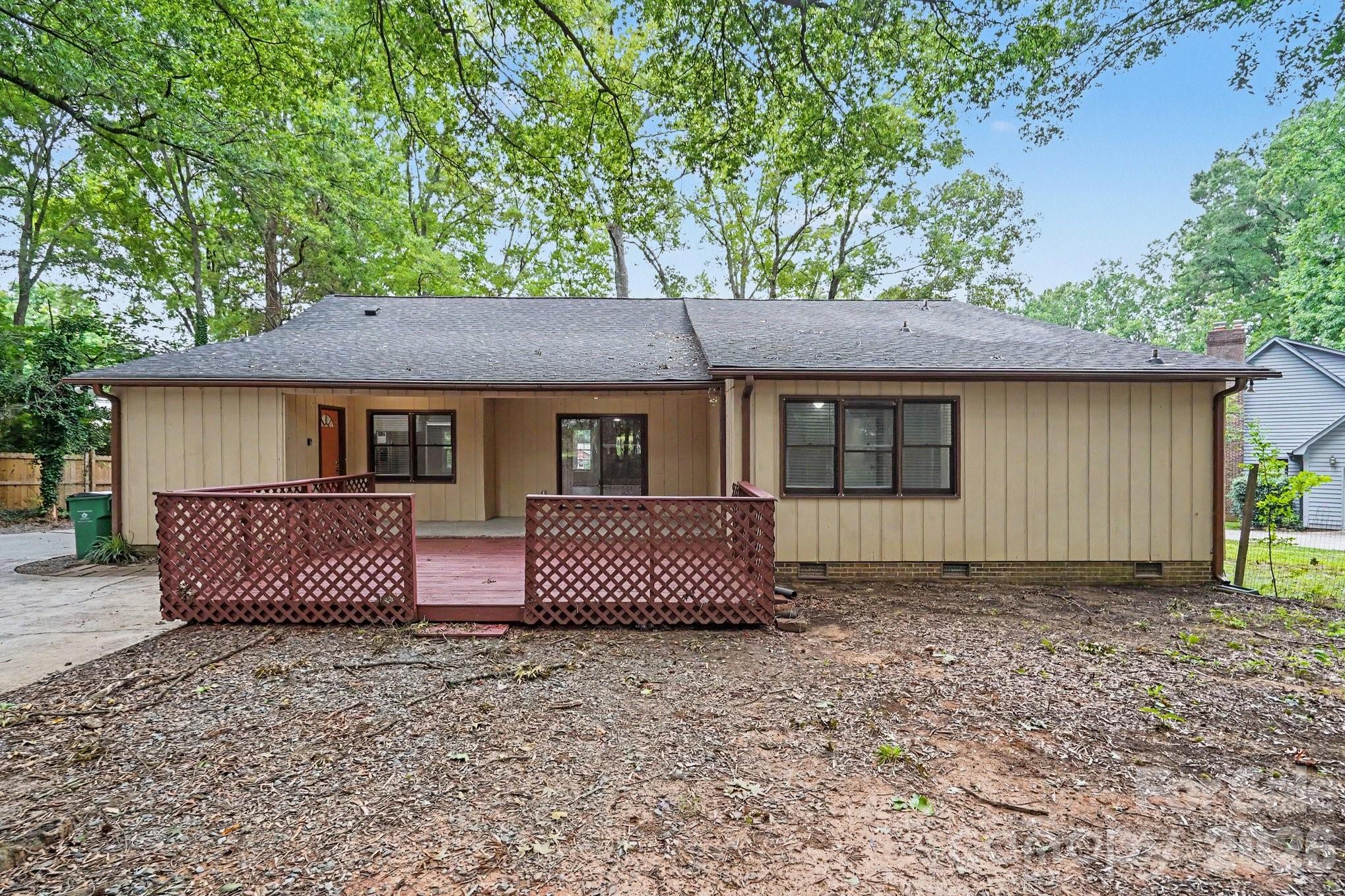 5505 Trossacks Court — Charlotte