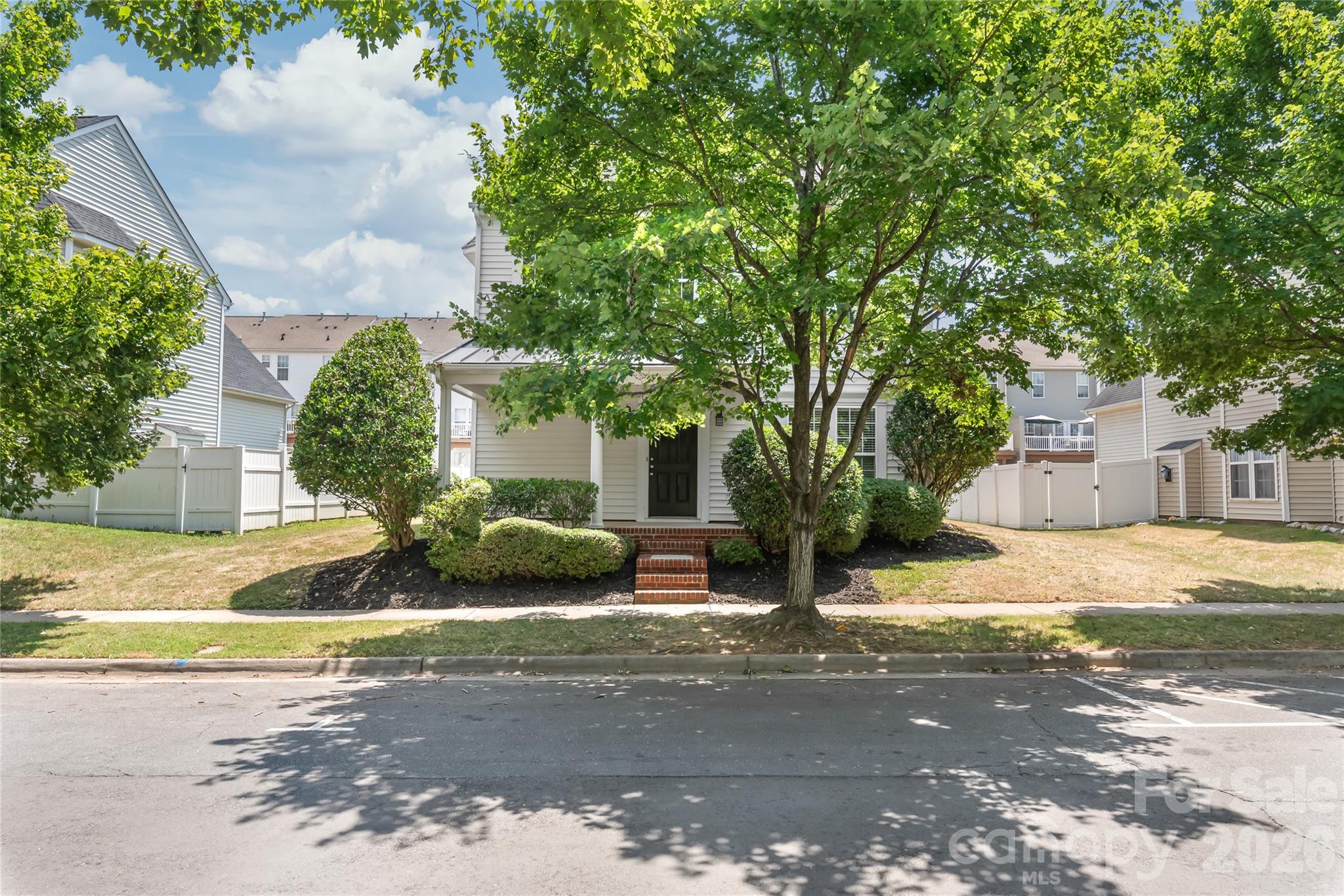 11705 Kingsley View Drive — Charlotte