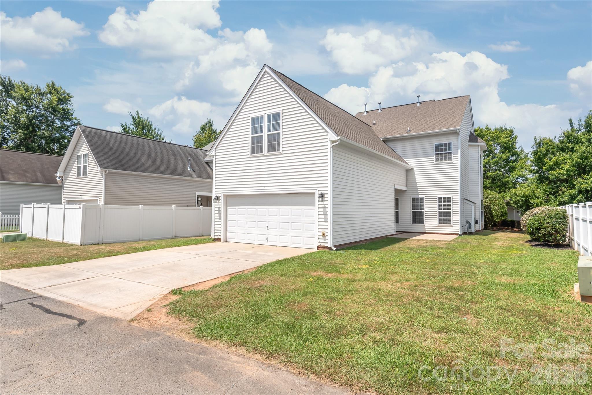 11705 Kingsley View Drive — Charlotte