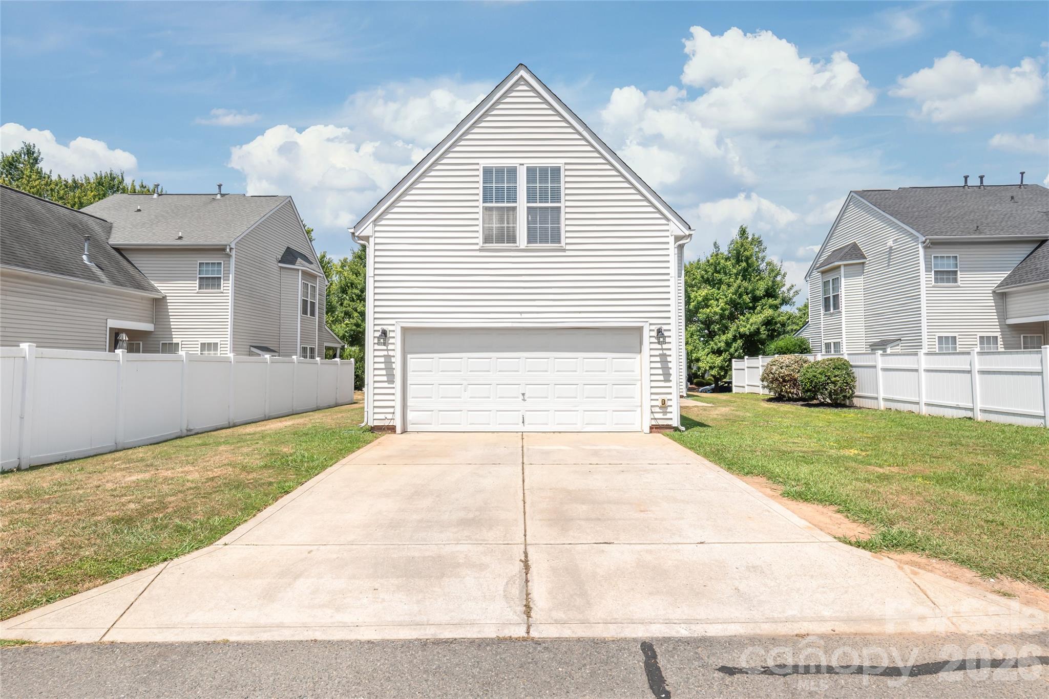 11705 Kingsley View Drive — Charlotte