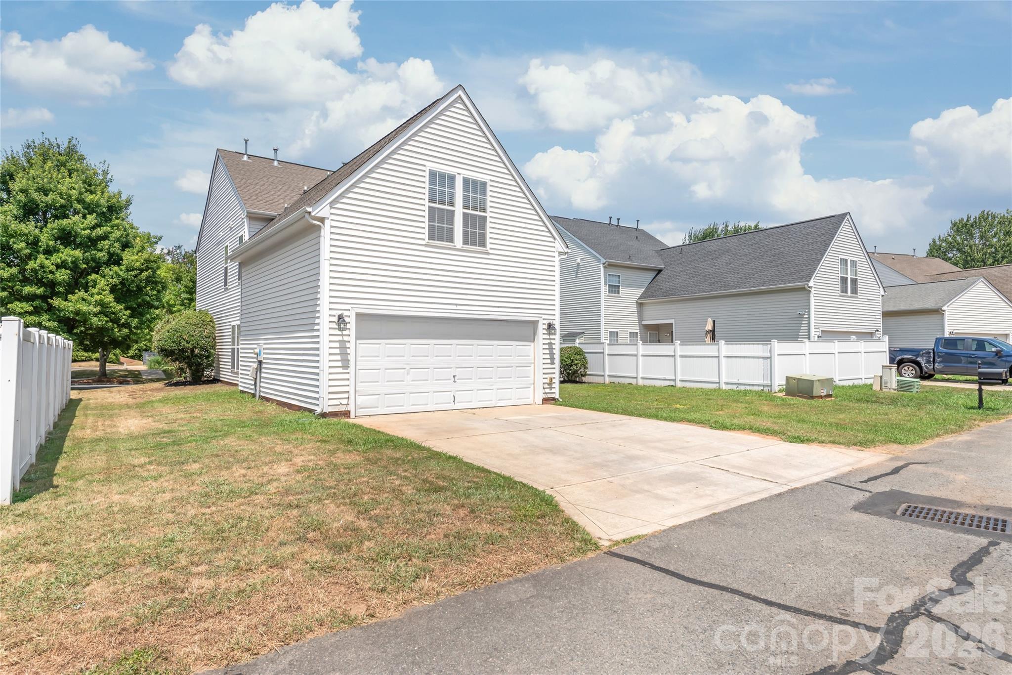 11705 Kingsley View Drive — Charlotte
