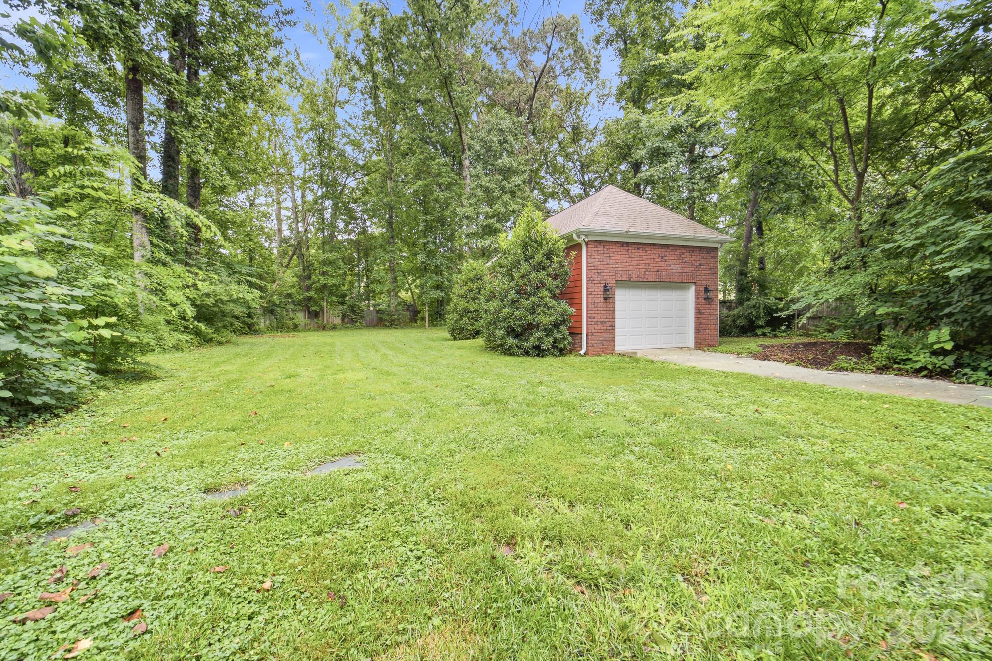 15002 Dexter Lemmond Court — Charlotte