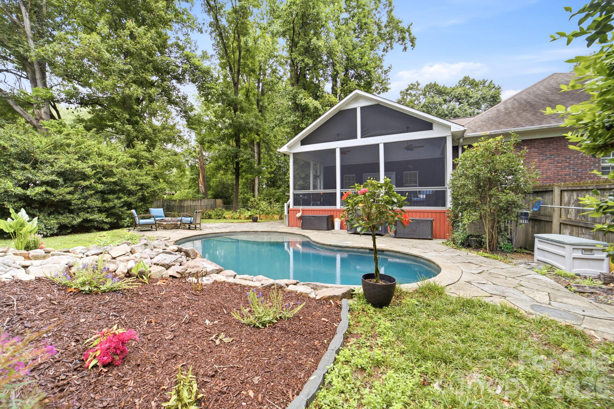 15002 Dexter Lemmond Court — Charlotte